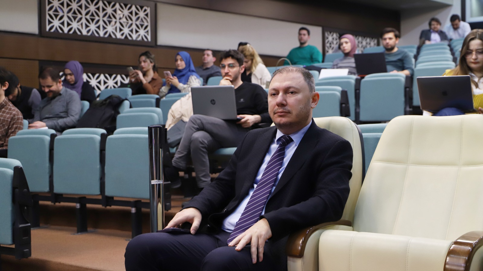 WhatsApp Image 2024-03-28 at 14.50.57.jpeg