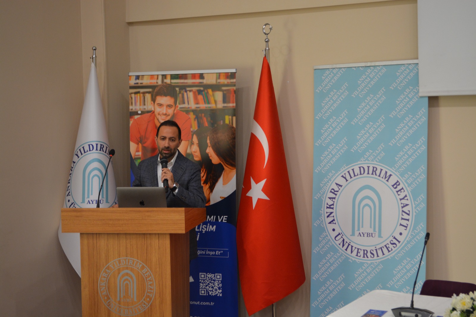 WhatsApp Image 2025-12-10 at 15.54.06.jpeg