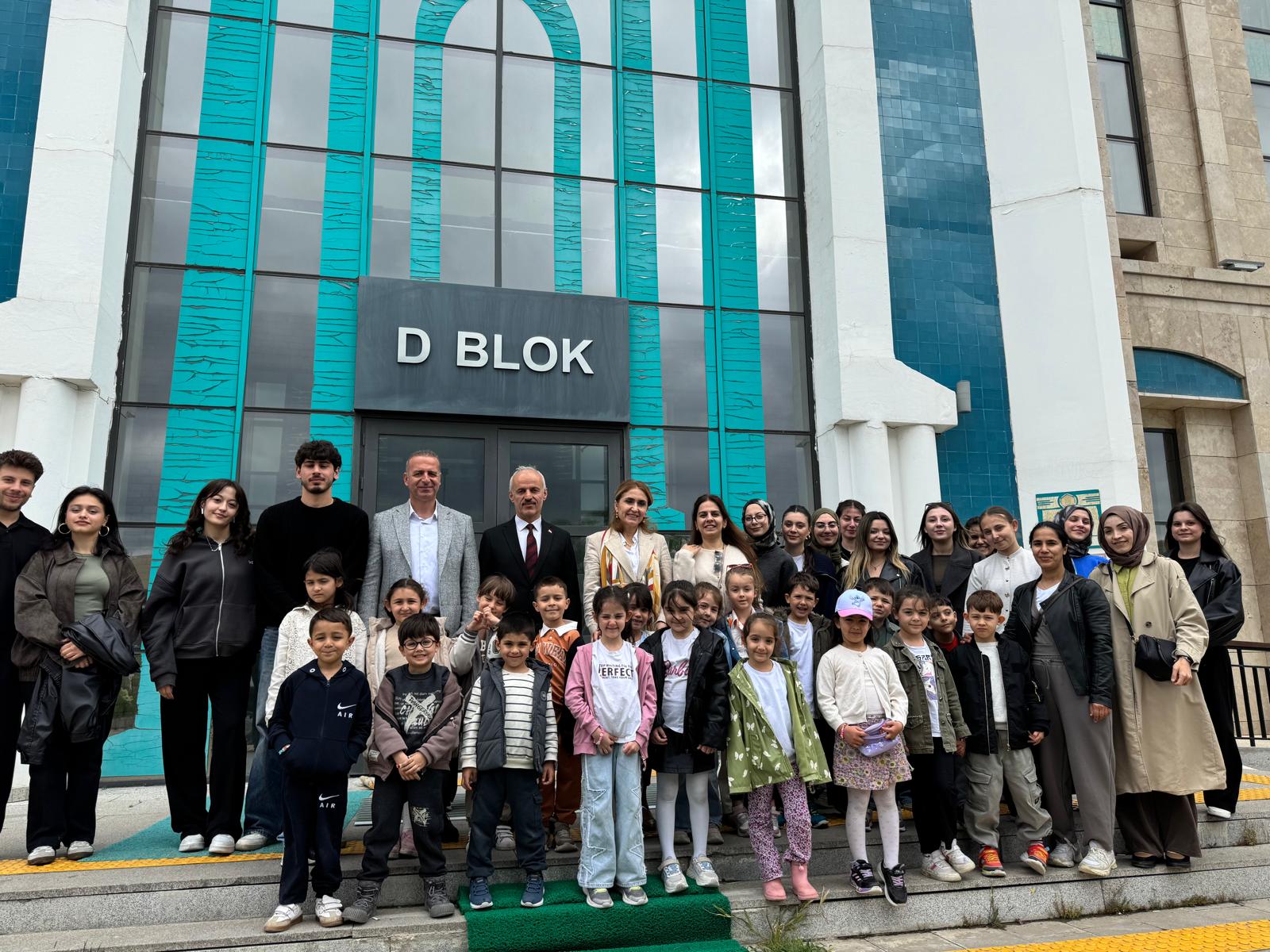 Ankara Yıldırım Beyazıt Üniversitesi Galeri Resmi