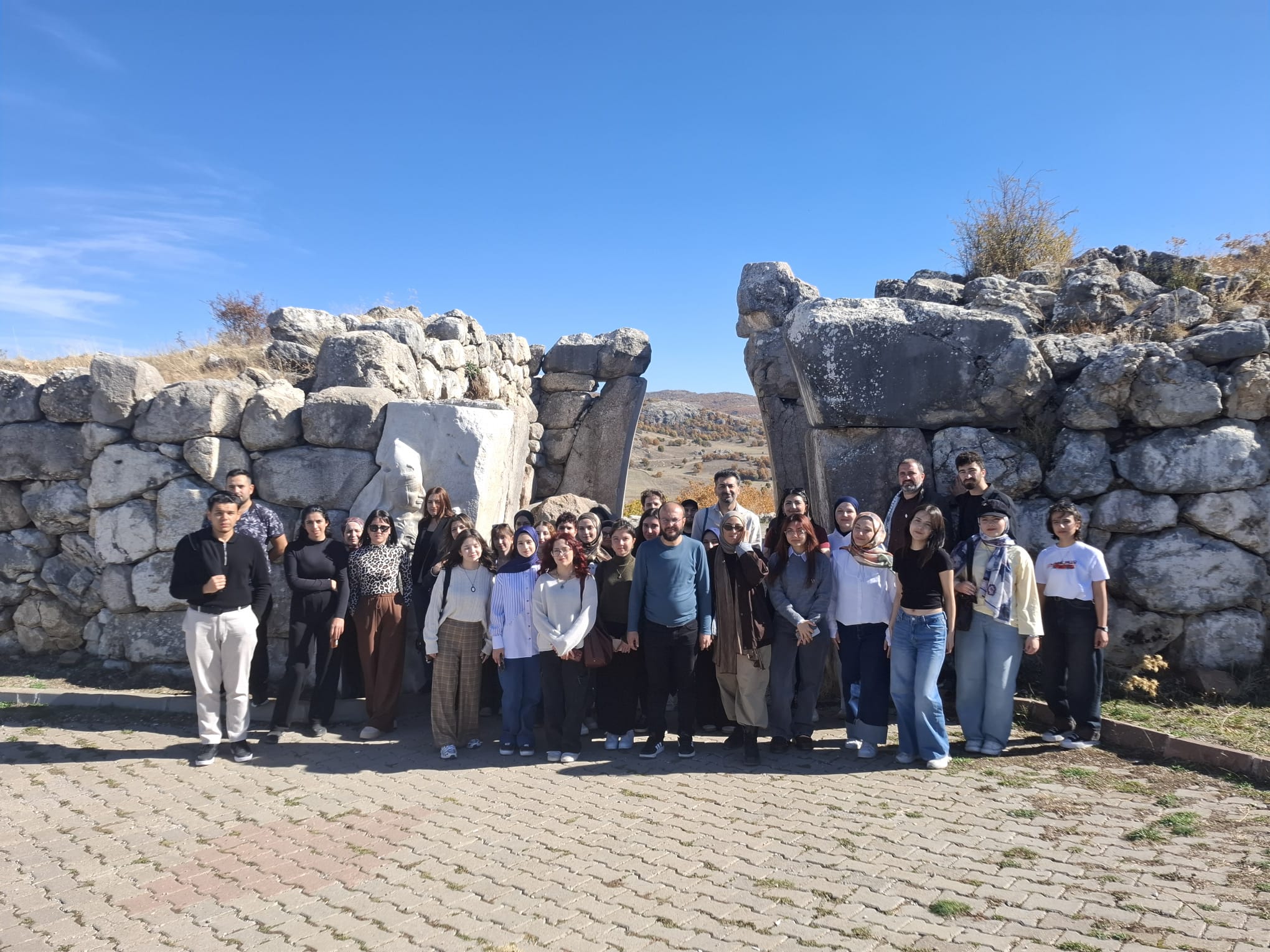 WhatsApp Görsel 2025-11-06 saat 12.51.08_4a4fa4bc.jpg