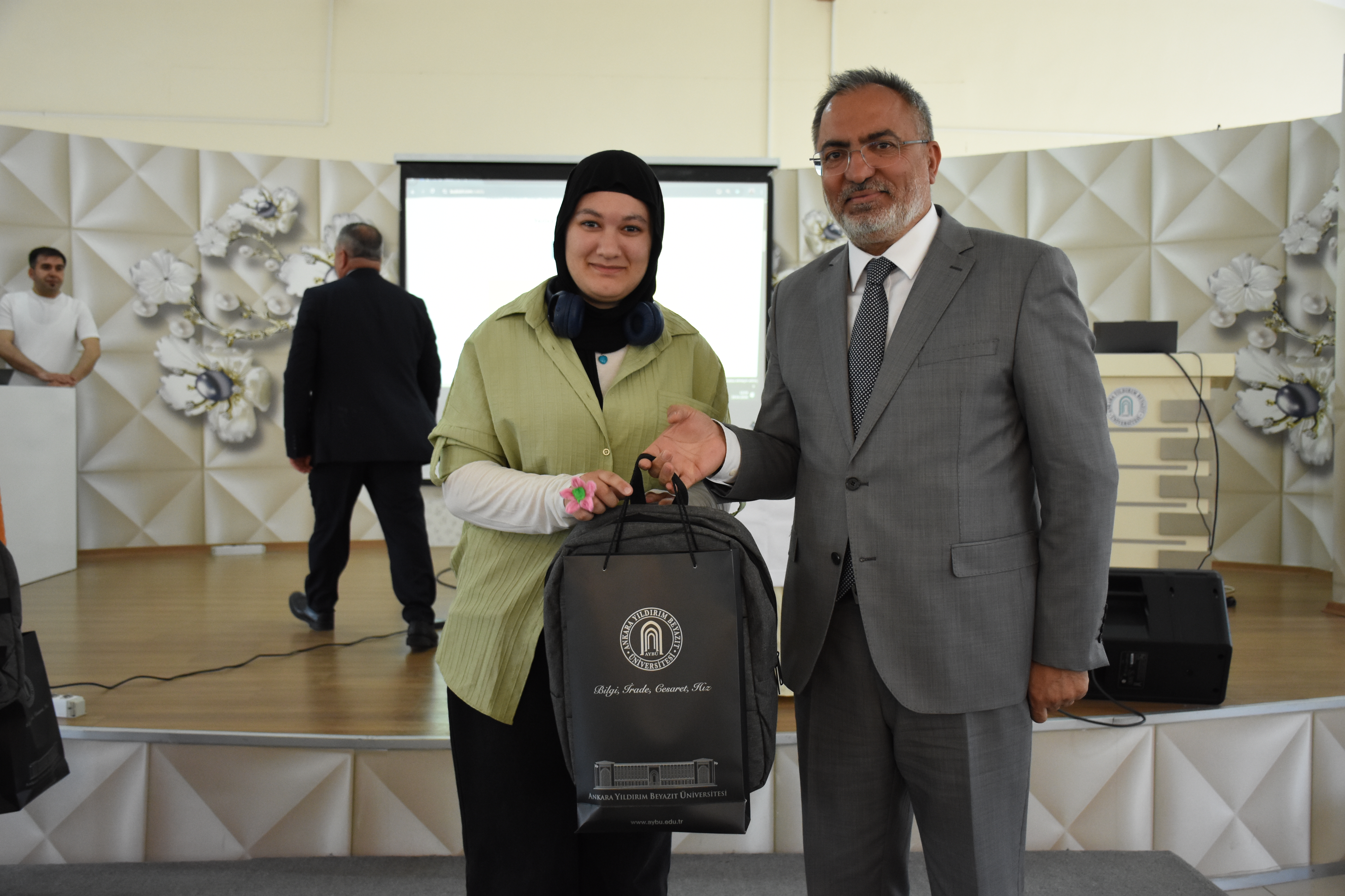 Ankara Yıldırım Beyazıt Üniversitesi Galeri Resmi