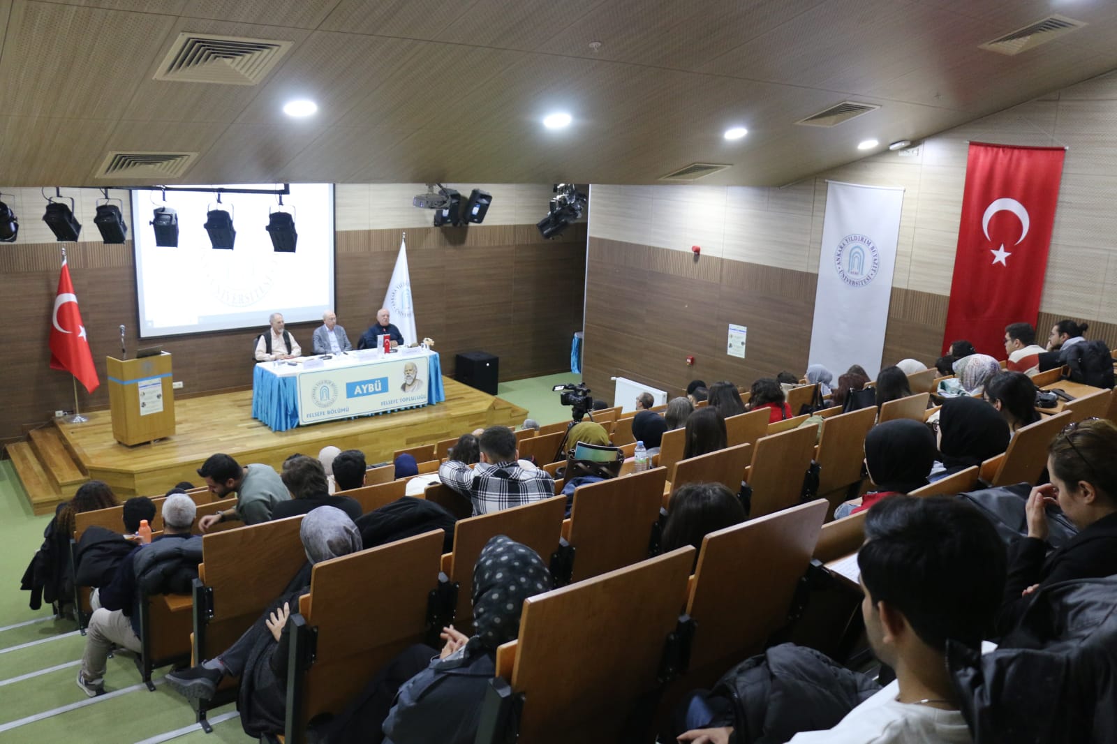 WhatsApp Image 2024-11-15 at 15.00.20.jpeg