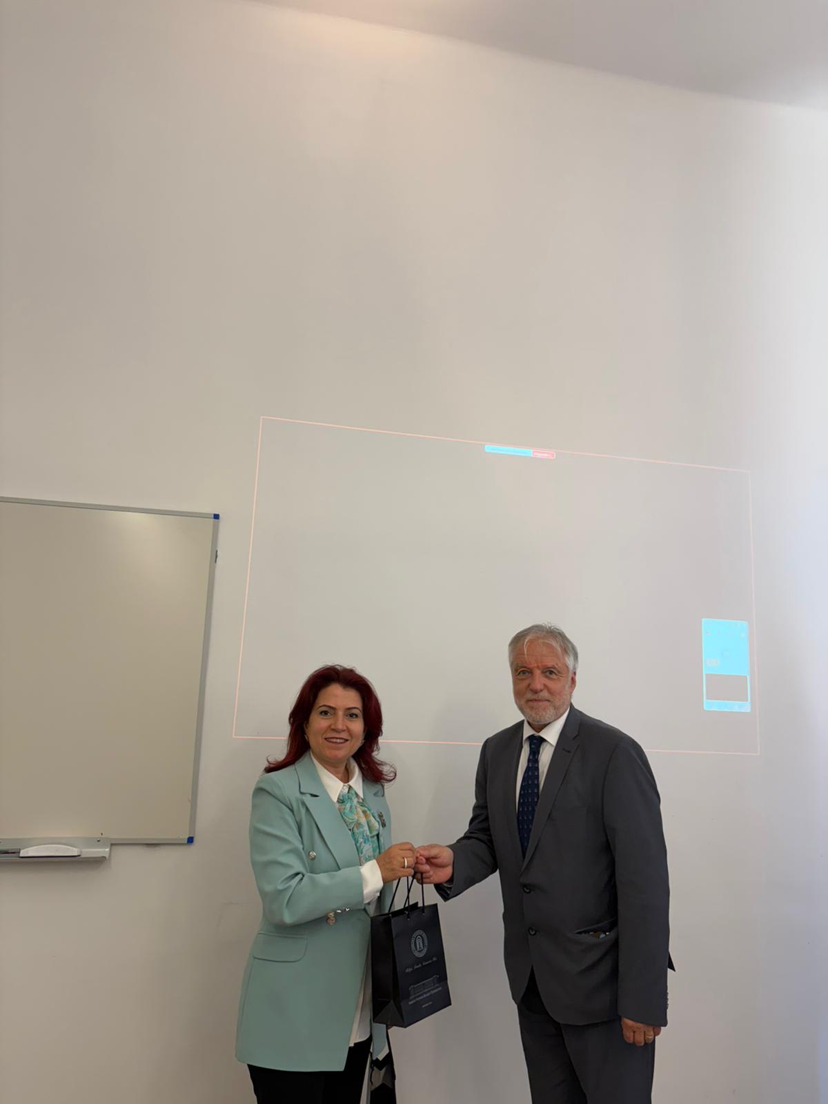 Ankara Yıldırım Beyazıt Üniversitesi Galeri Resmi