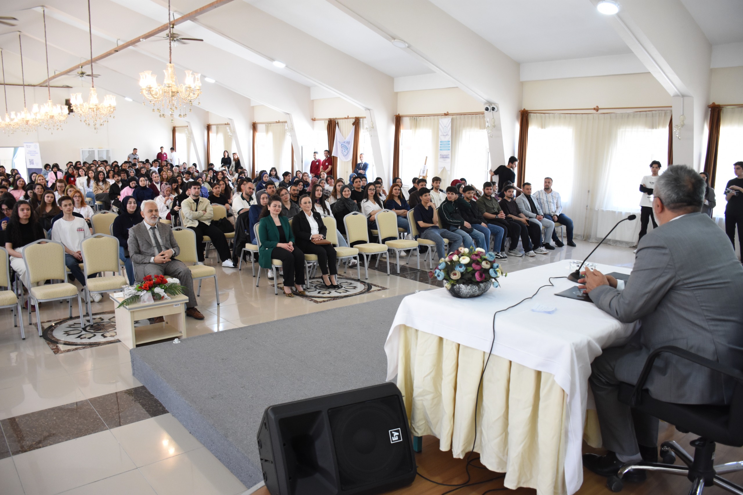 Ankara Yıldırım Beyazıt Üniversitesi Galeri Resmi