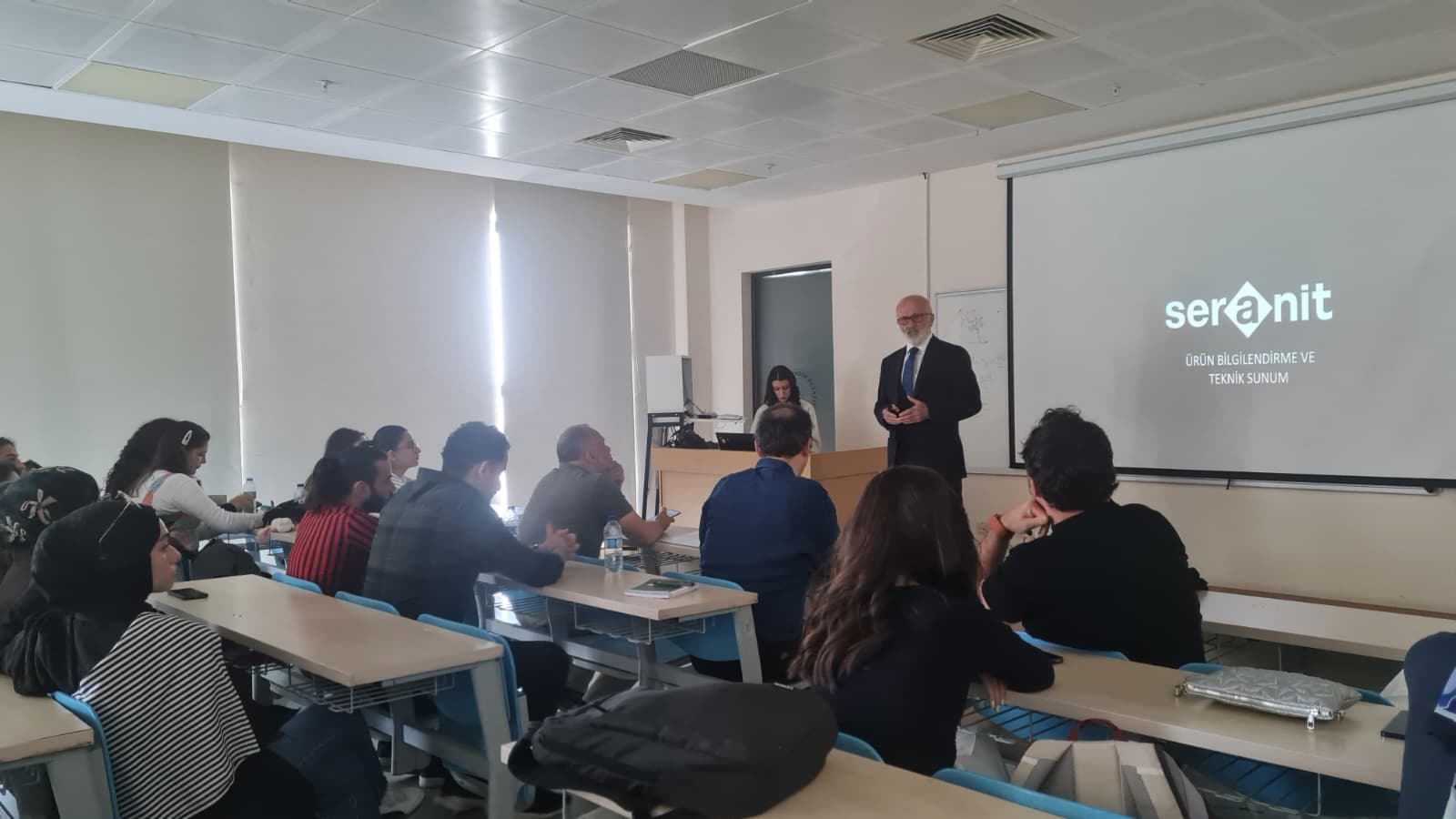 Presentation and seated students