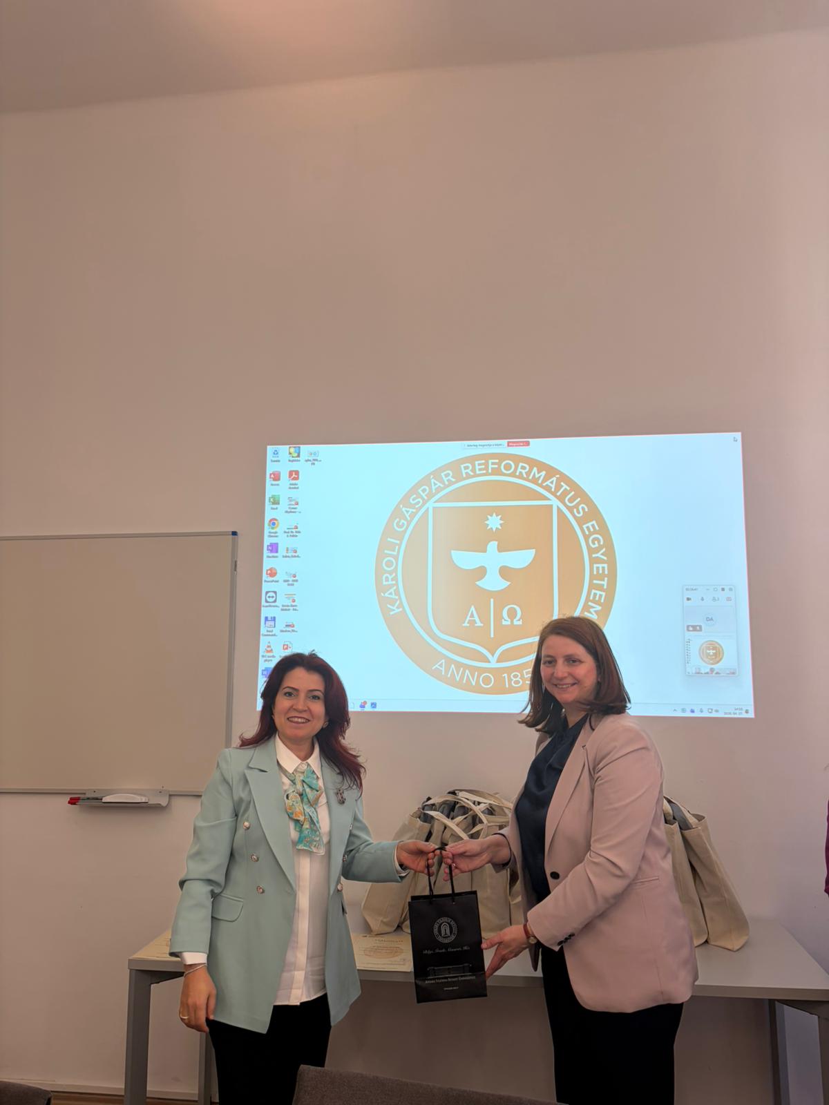 Ankara Yıldırım Beyazıt Üniversitesi Galeri Resmi