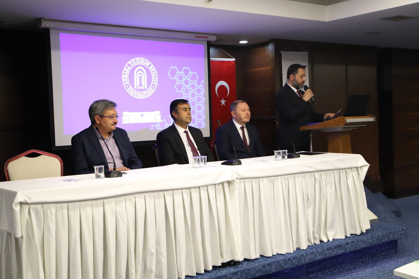 Ankara Yıldırım Beyazıt Üniversitesi Galeri Resmi