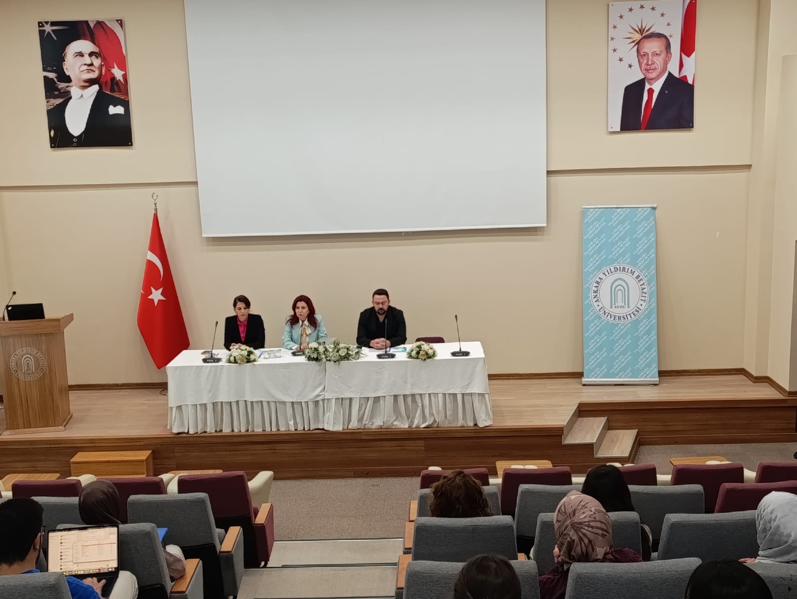 Ankara Yıldırım Beyazıt Üniversitesi Galeri Resmi