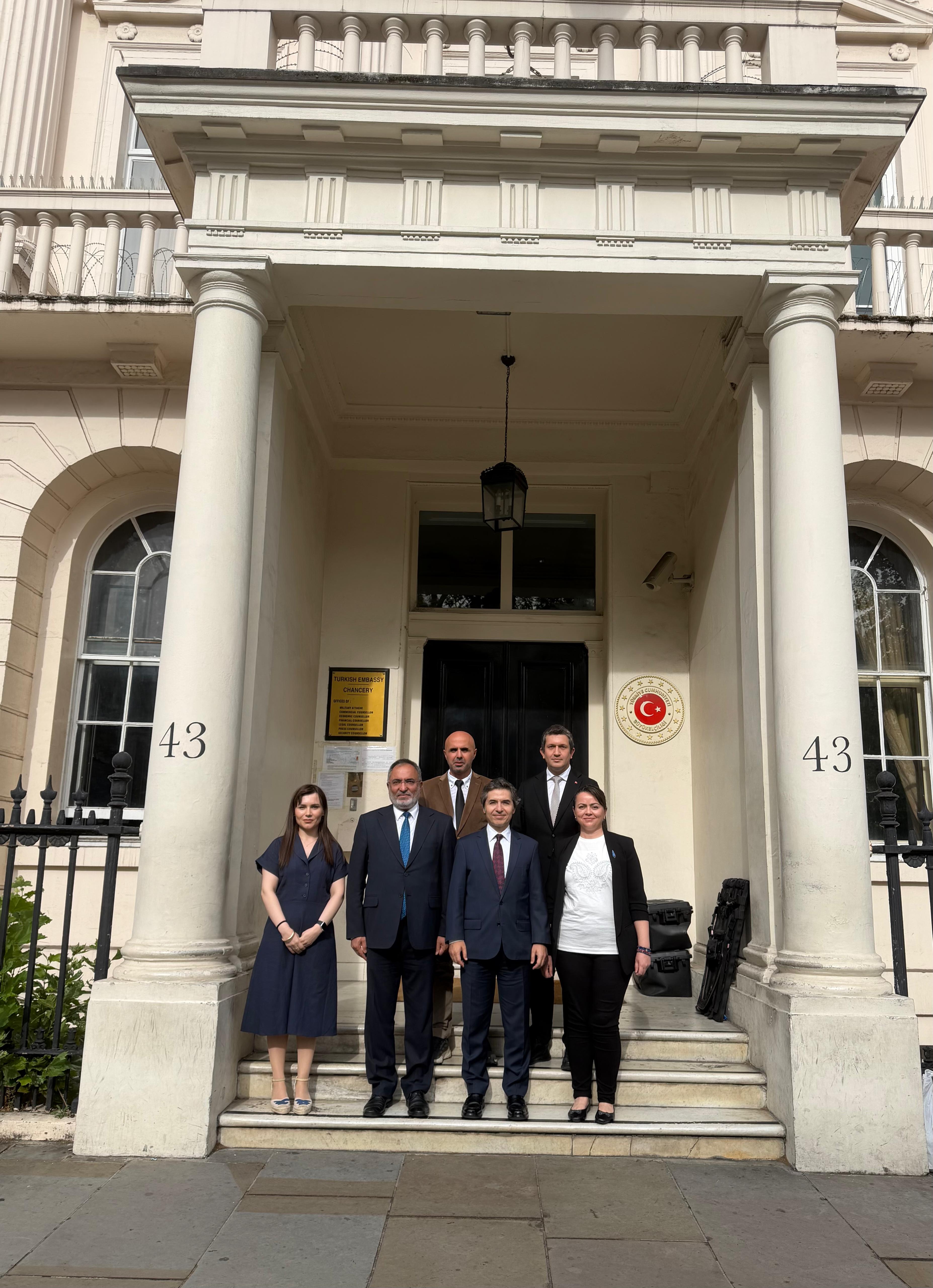 AYBÜ Heyetinden T.C. Londra Büyükelçiliğine Ziyaret