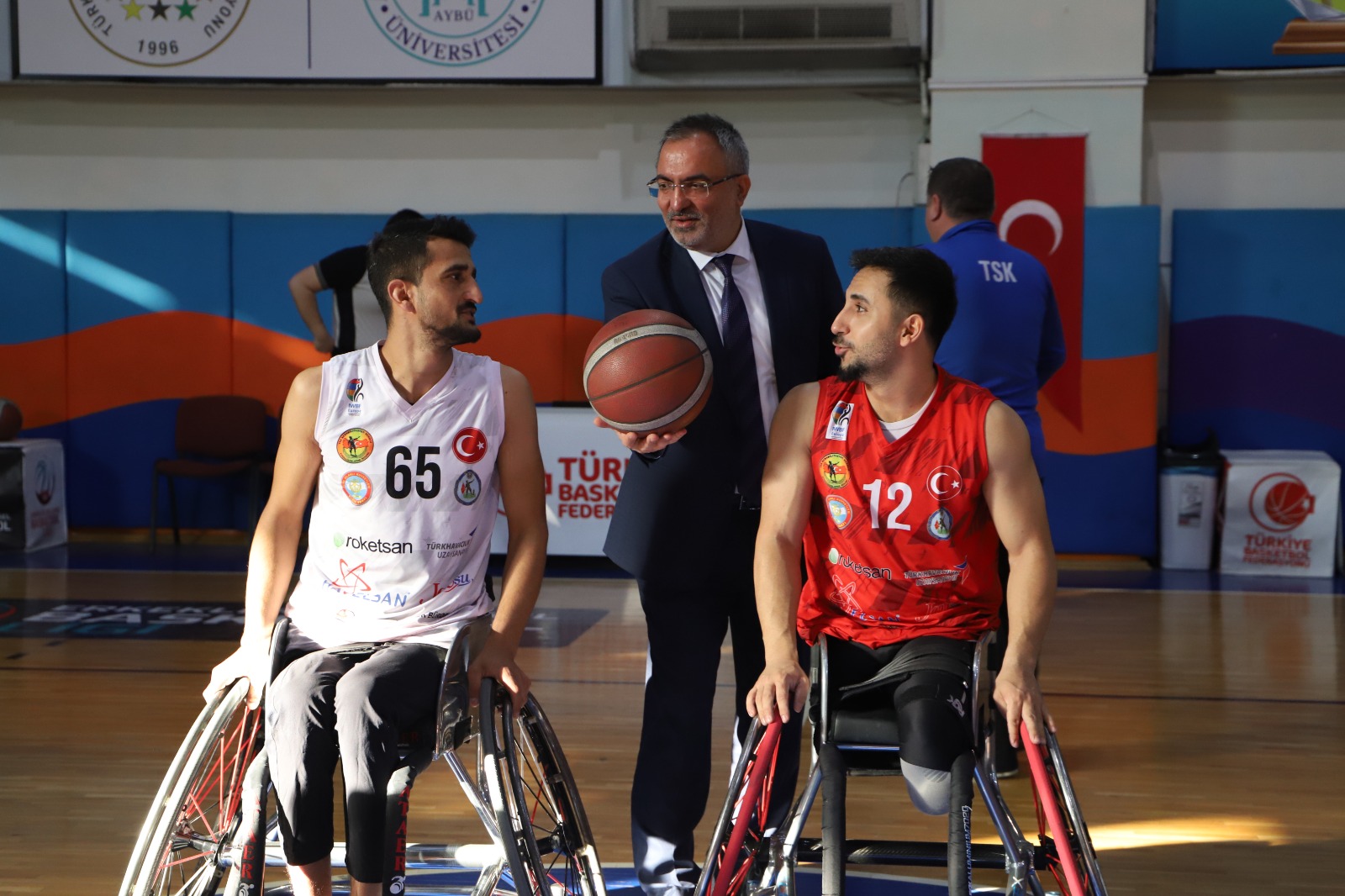 WhatsApp Image 2023-12-04 at 16.41.30 (3).jpeg