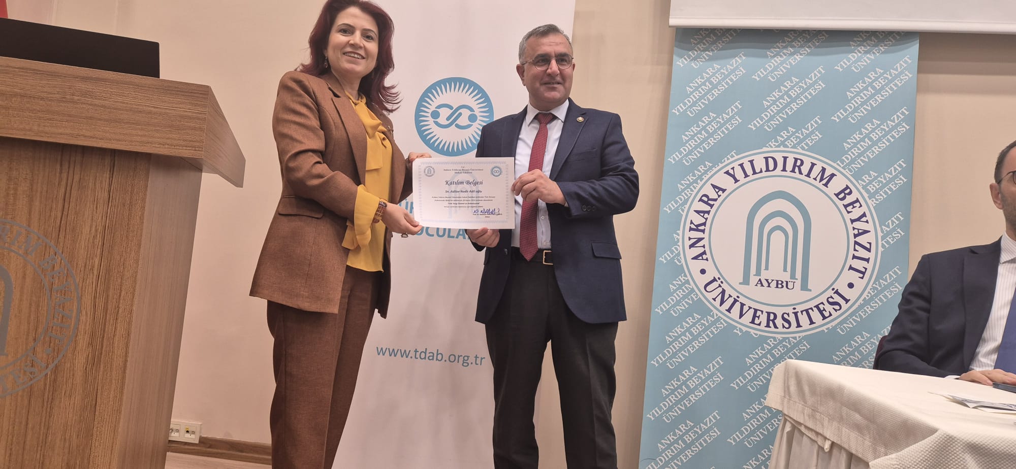 WhatsApp Image 2024-11-28 at 20.57.00 (3).jpeg