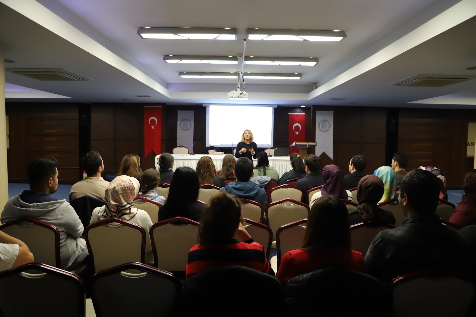 Ankara Yıldırım Beyazıt Üniversitesi Galeri Resmi