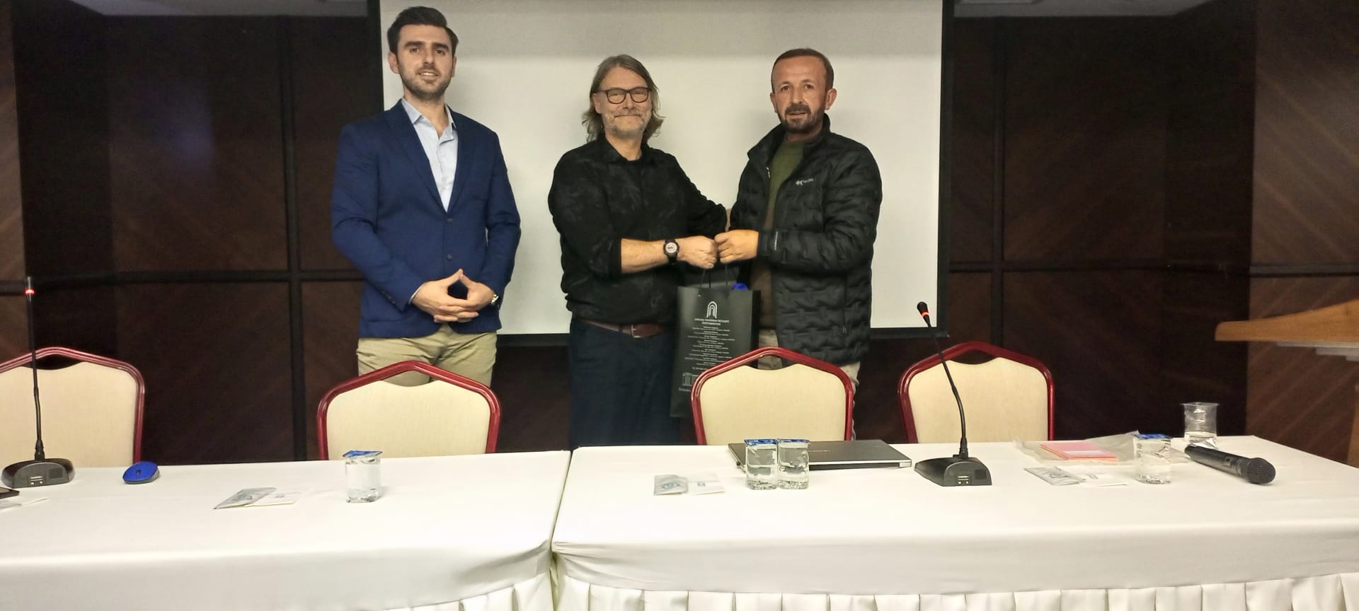 WhatsApp Görsel 2023-12-08 saat 16.30.10_bf4a5c38.jpg