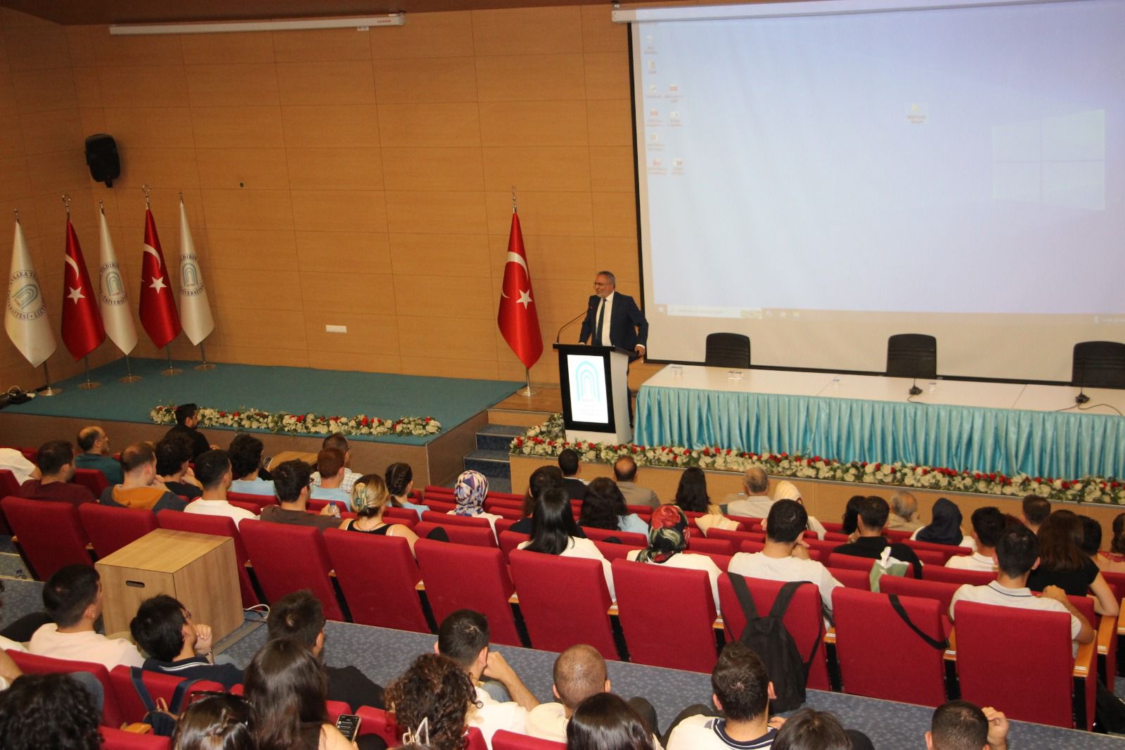 Ankara Yıldırım Beyazıt Üniversitesi Galeri Resmi
