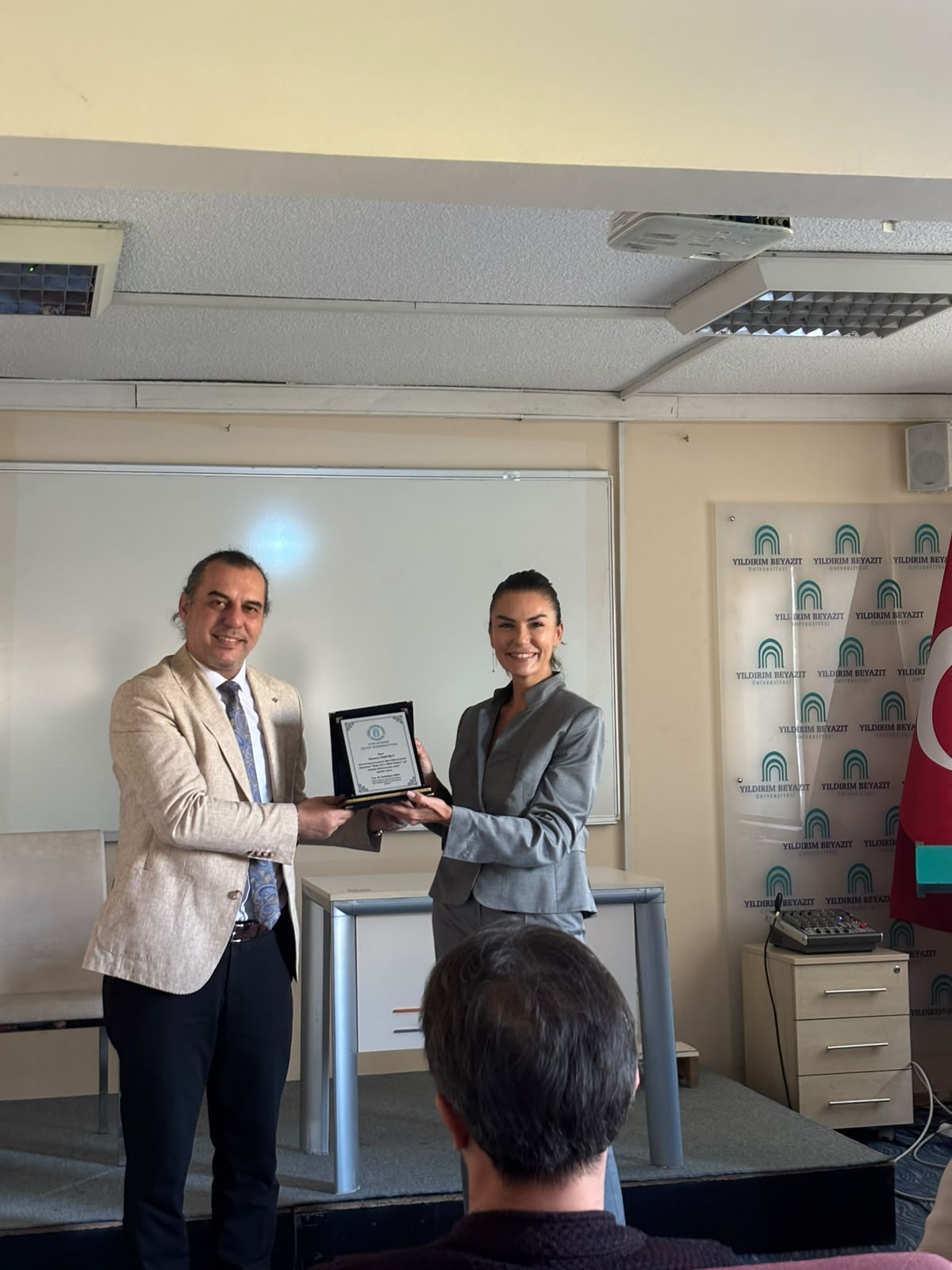 Konservatuvarımız Tarafından 21 Ekim 2026 Tarihinde "Beden Dili ve Etkili İletişim" Söyleşi Programı 