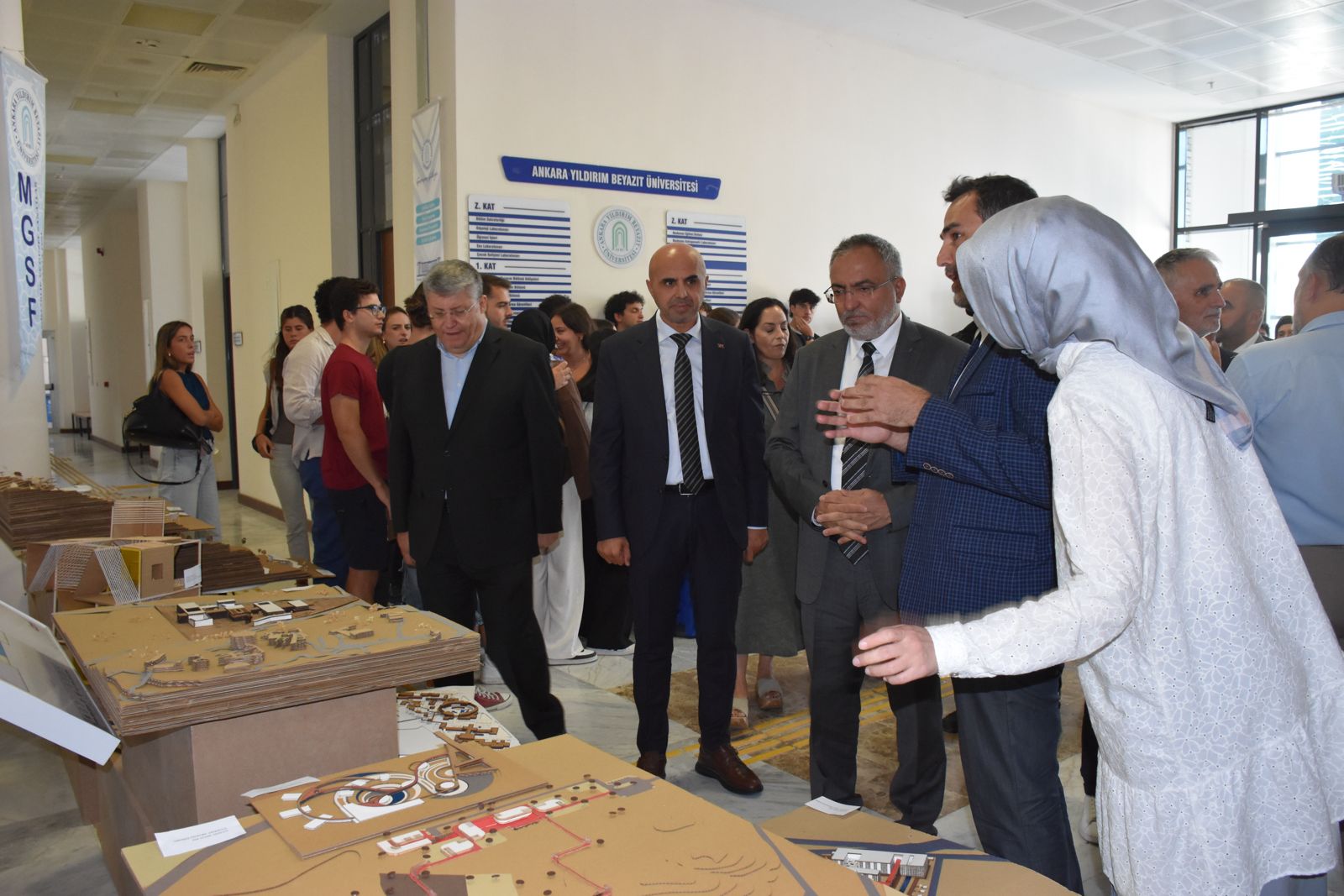 Ankara Yıldırım Beyazıt Üniversitesi Galeri Resmi