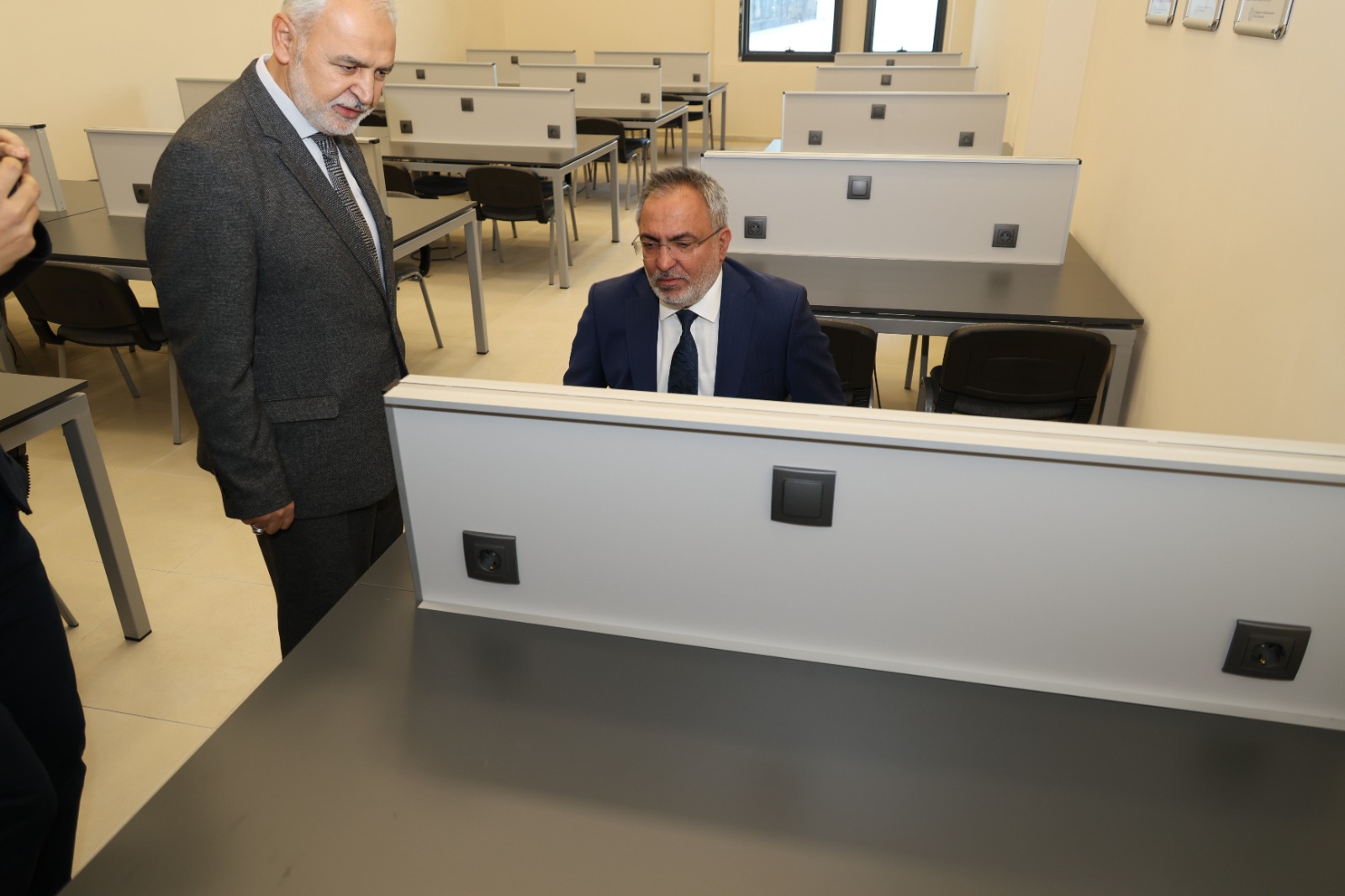 Ankara Yıldırım Beyazıt Üniversitesi Galeri Resmi