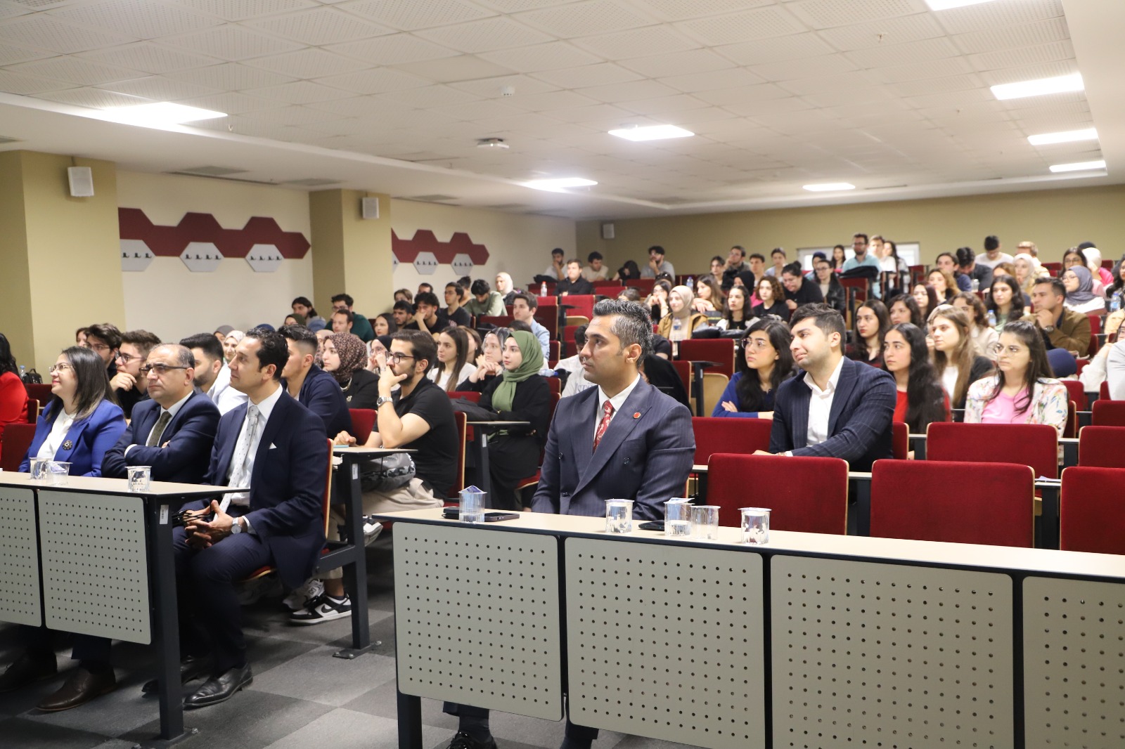 Ankara Yıldırım Beyazıt Üniversitesi Galeri Resmi