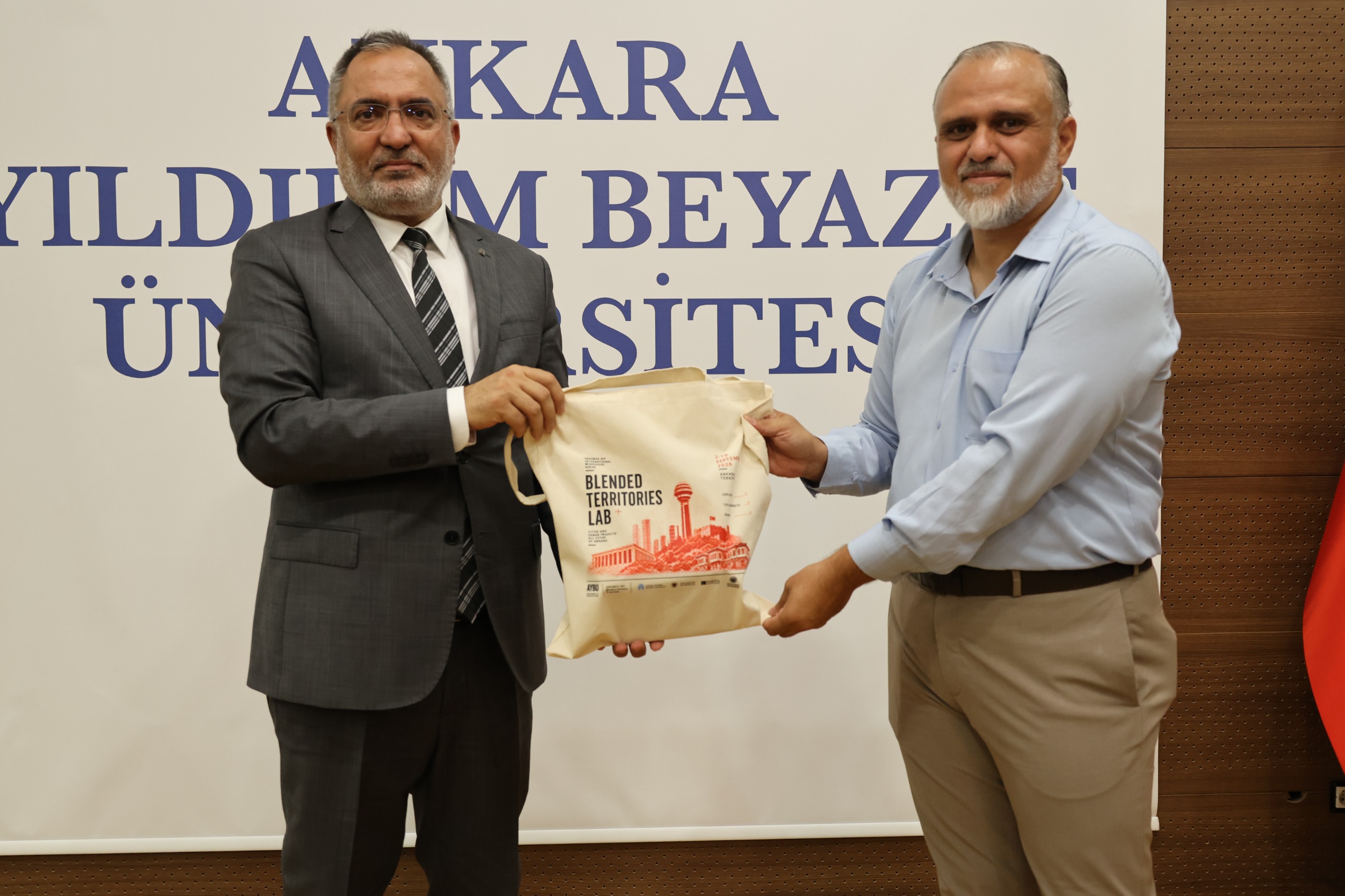 Ankara Yıldırım Beyazıt Üniversitesi Galeri Resmi
