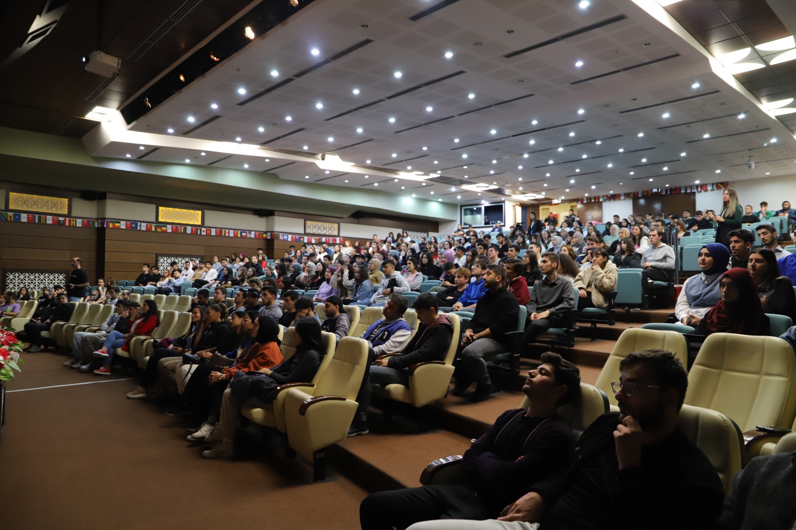 WhatsApp Image 2023-10-27 at 15.39.47 (1).jpeg