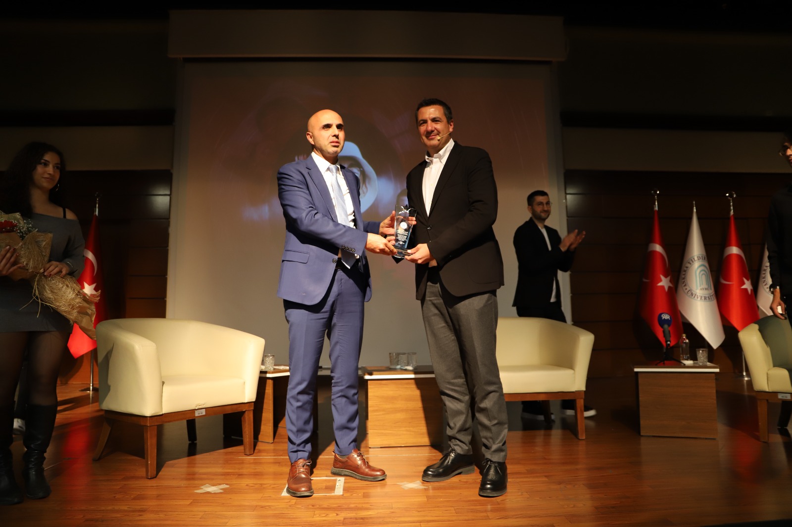 WhatsApp Image 2025-12-02 at 16.11.06 (1).jpeg