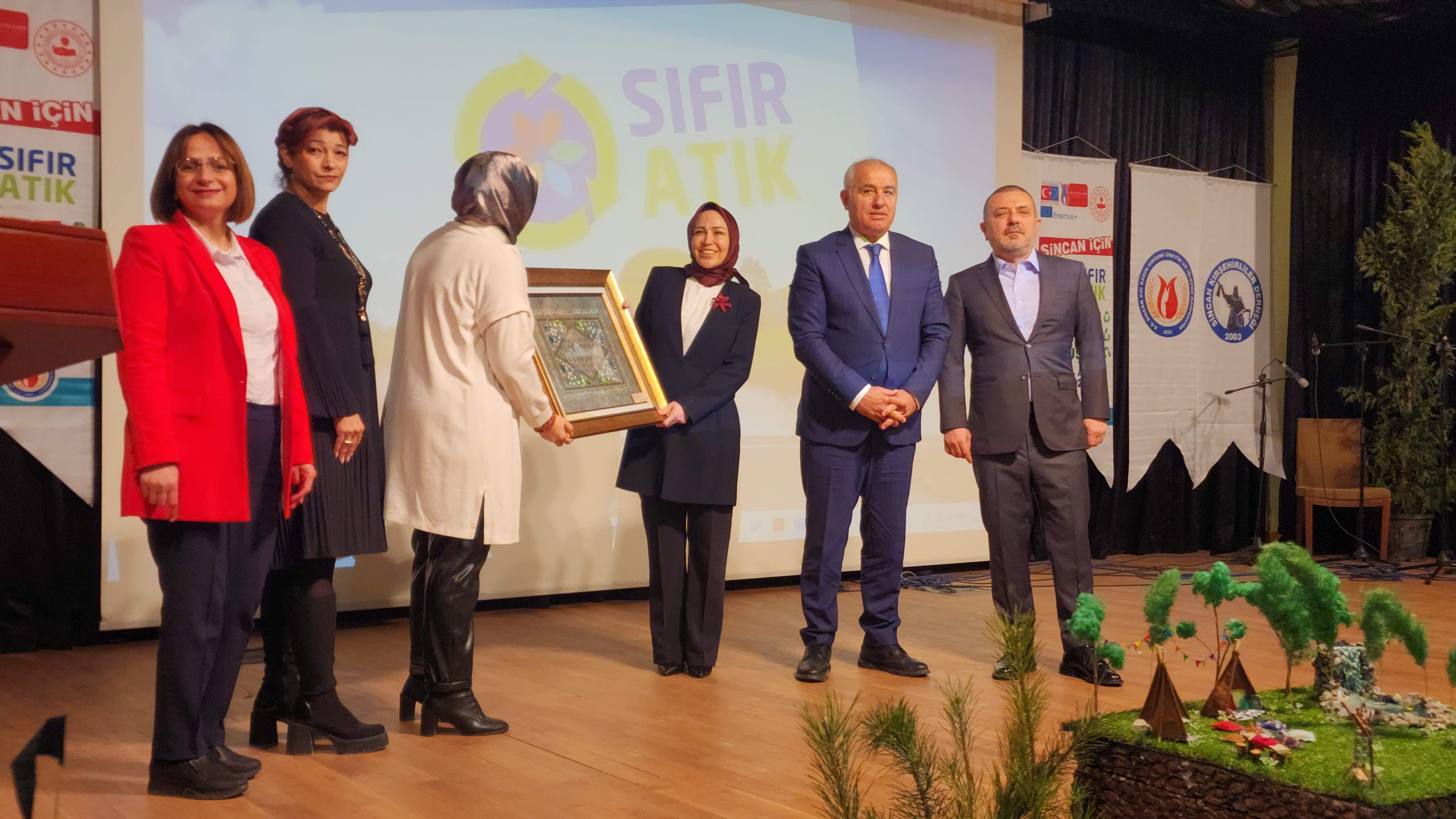 WhatsApp Görsel 2025-01-15 saat 17.08.00_1242c041.jpg