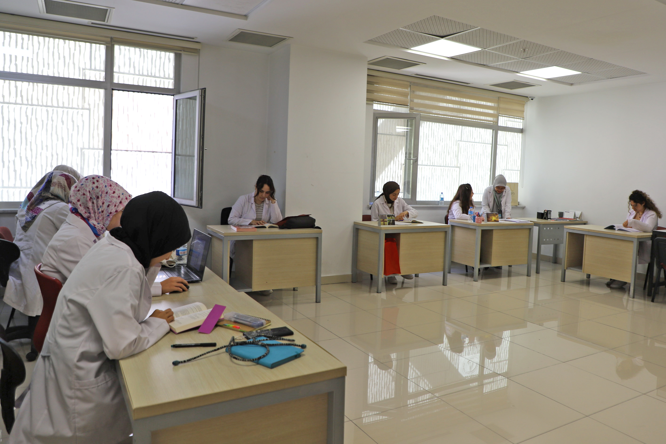 Ankara Yıldırım Beyazıt Üniversitesi Galeri Resmi
