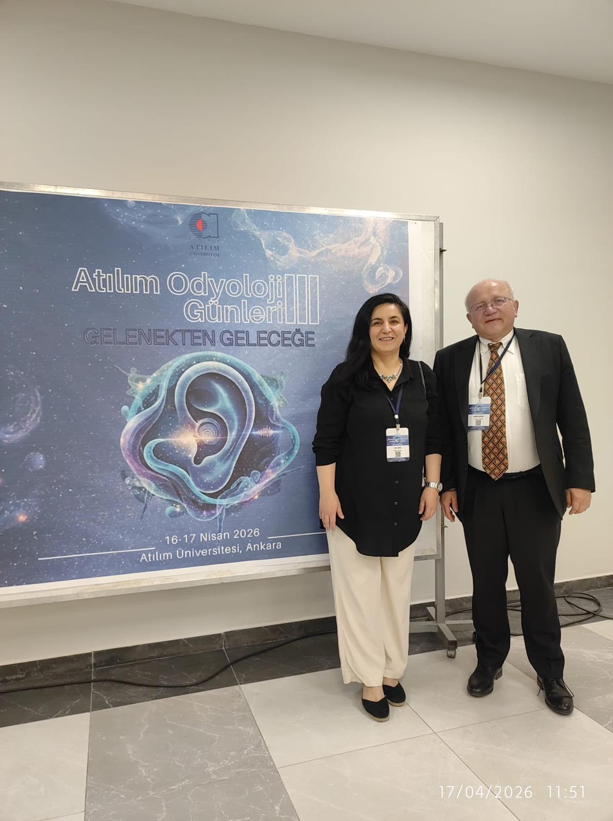 Görsellerde, Atılım Odyoloji Günleri III kapsamında panel oturumları, sunum yapan katılımcılar ve etkinlikten çeşitli anlar yer almaktadır.