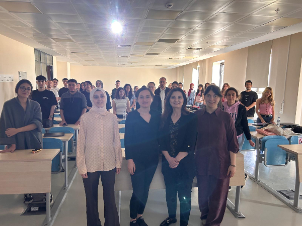 Öğrenciler ile Toplu Fotoğraf
