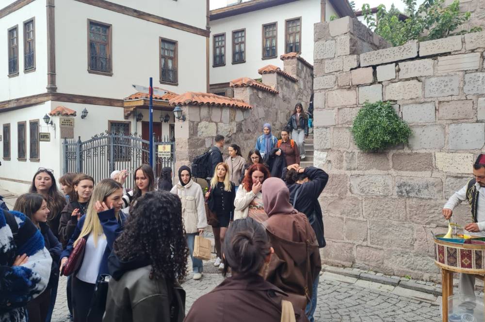Ankara Yıldırım Beyazıt Üniversitesi Galeri Resmi