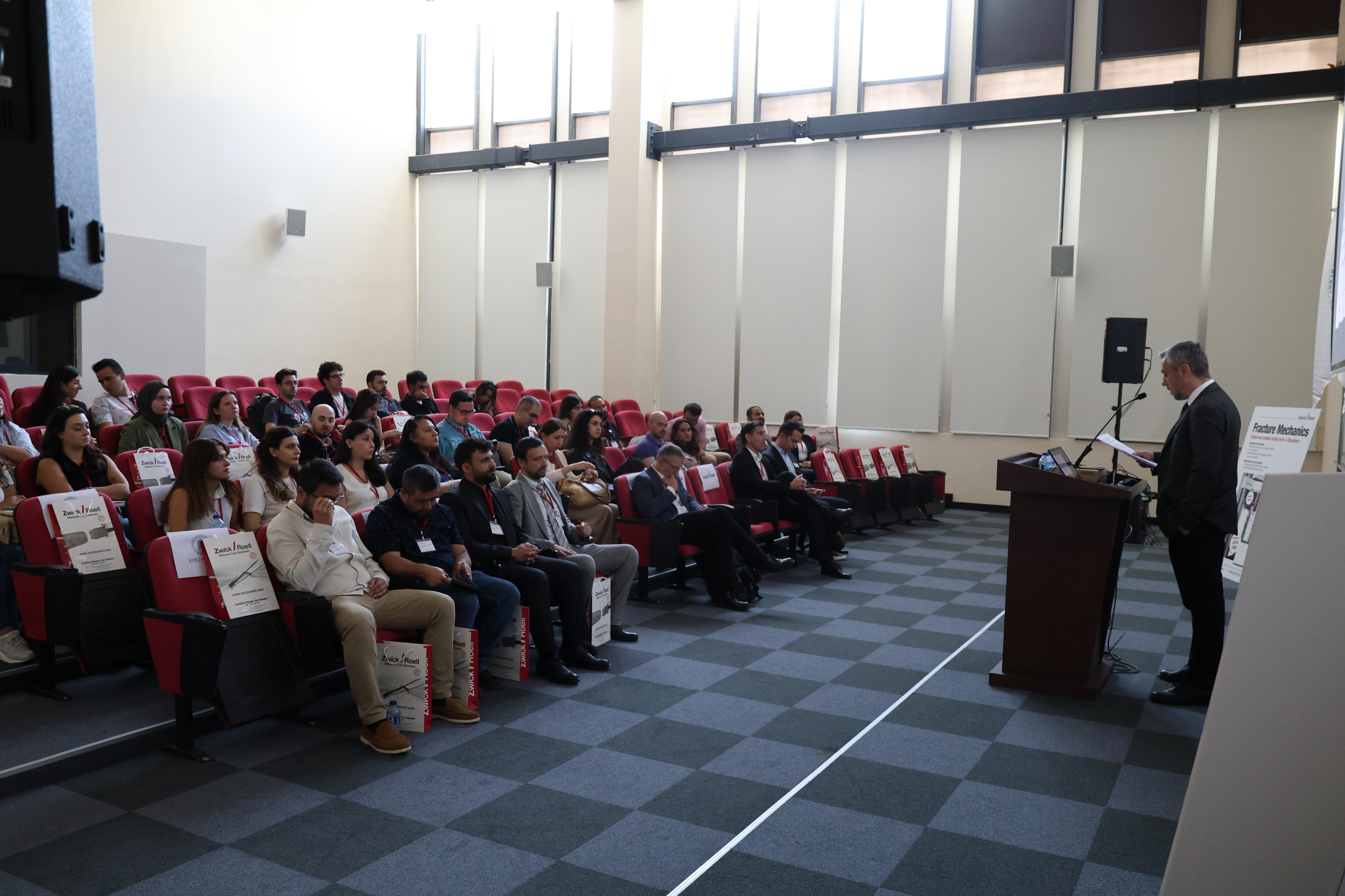 Ankara Yıldırım Beyazıt Üniversitesi Galeri Resmi
