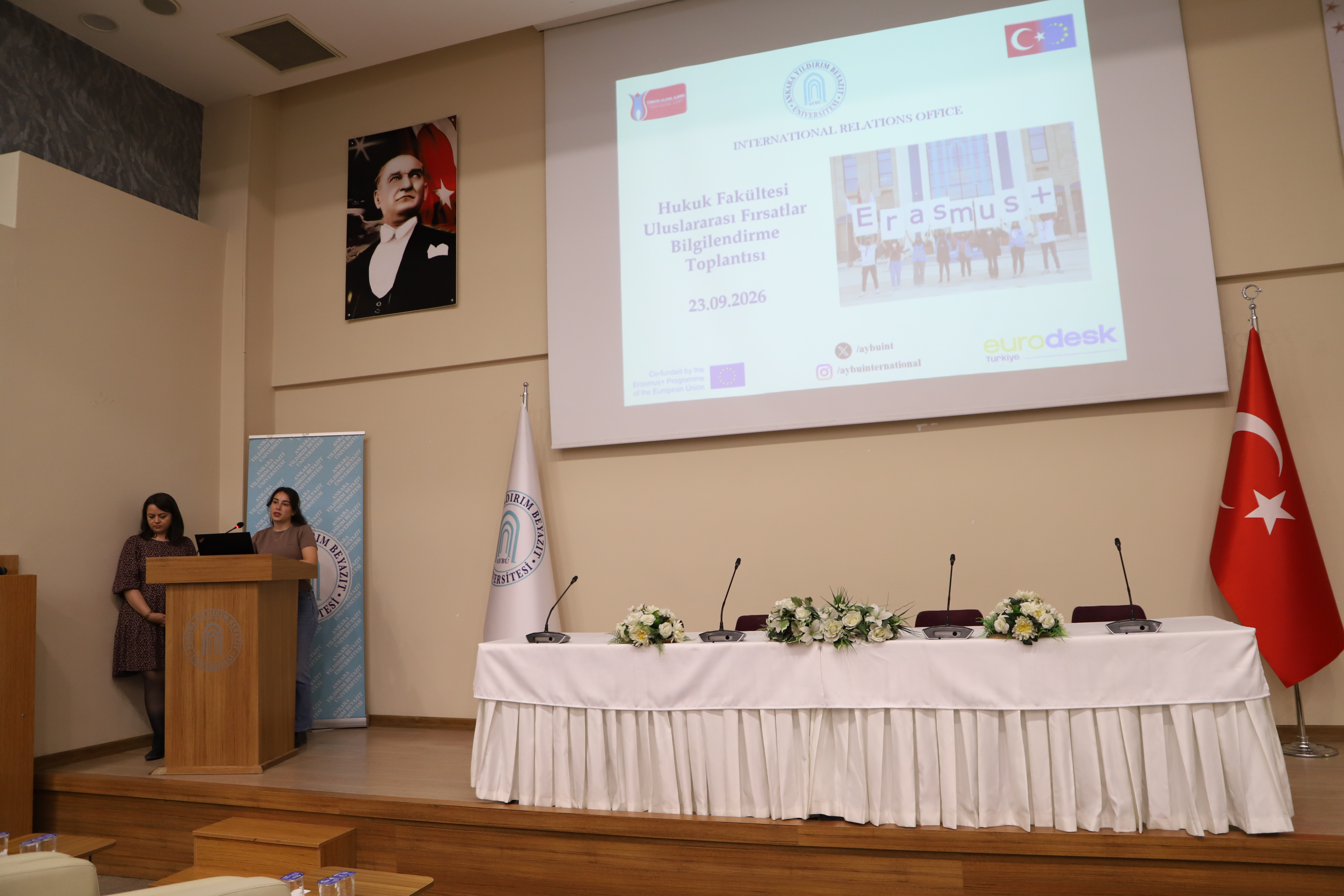 Sunumdan bir fotoğraftır.