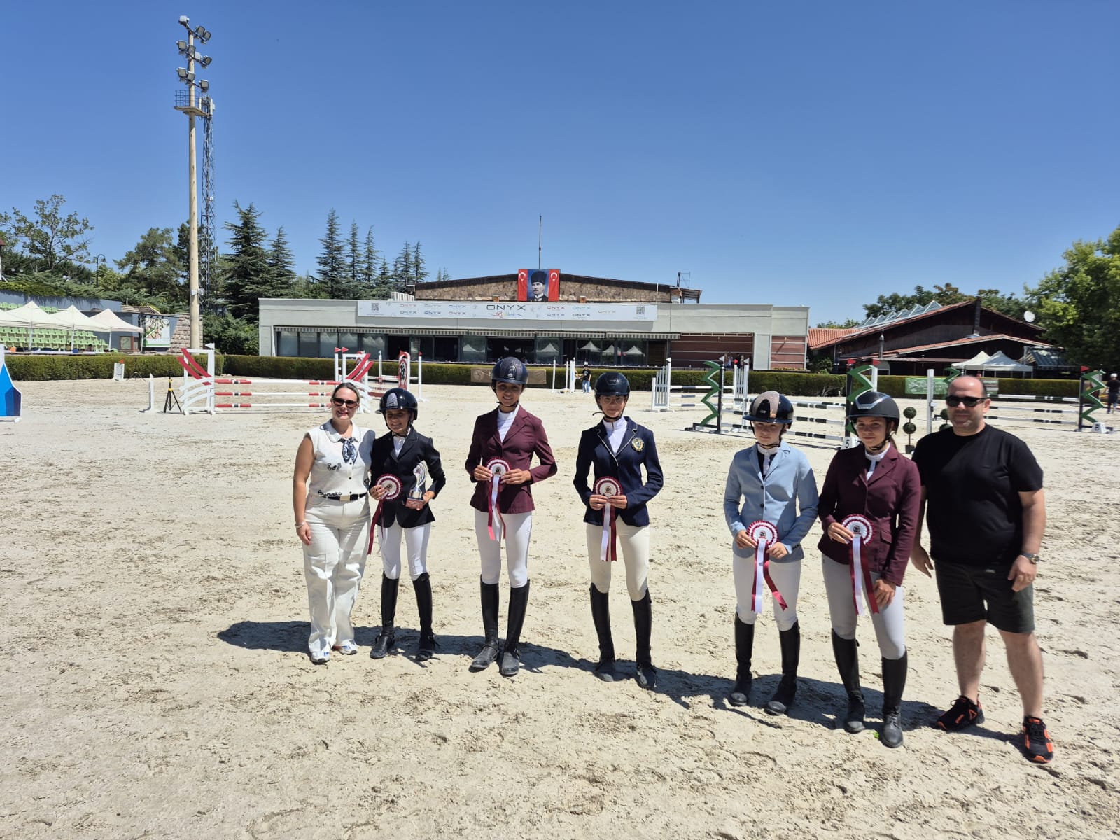 AYBÜ Spor Kulübü sporcusu Defne Turasan Charlett 21 isimli atıyla 2., Cataluna isimli atıyla 5. olarak önemli bir başarıya imza atmıştır.