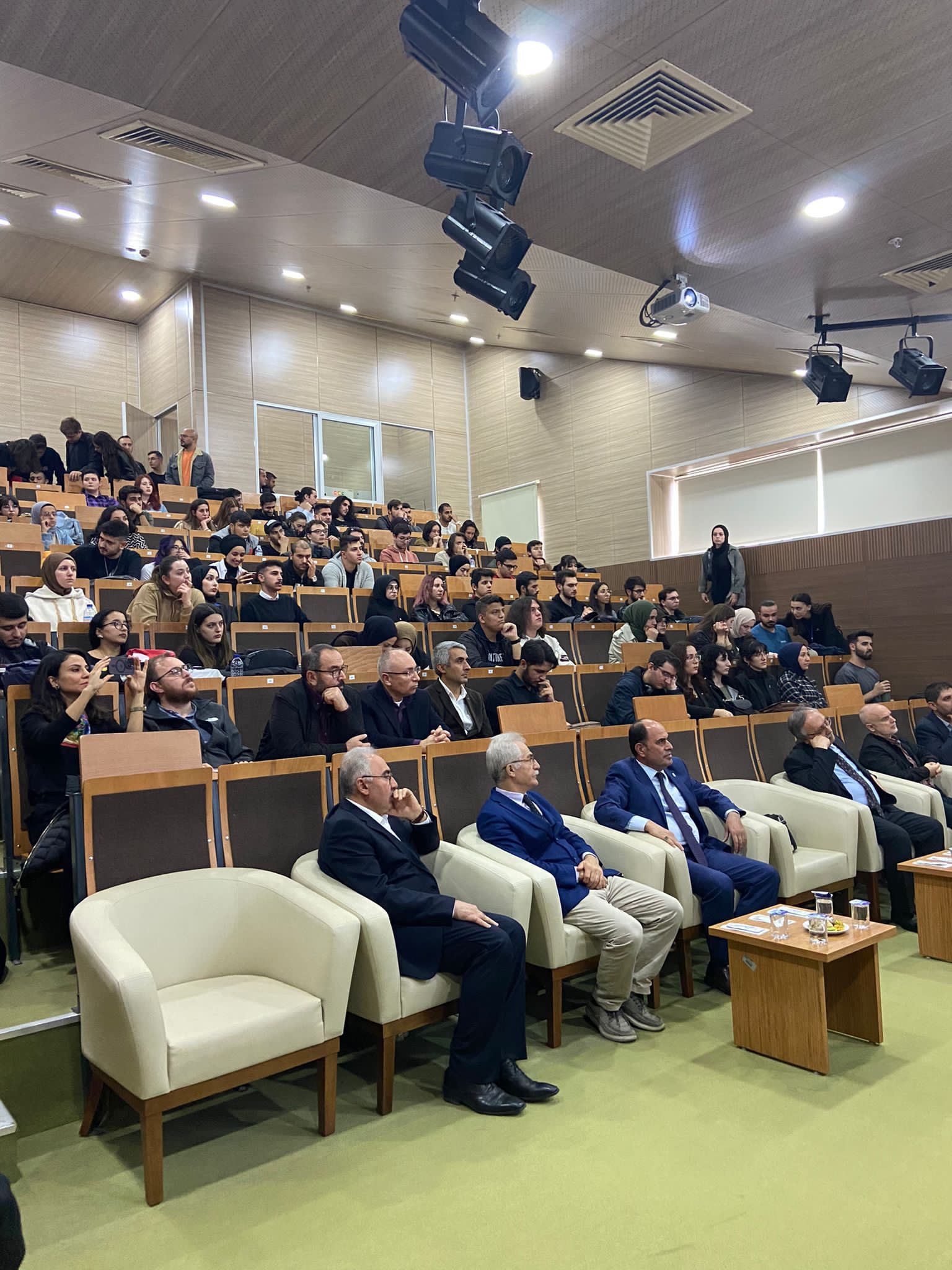 WhatsApp Image 2023-11-17 at 10.23.34.jpeg