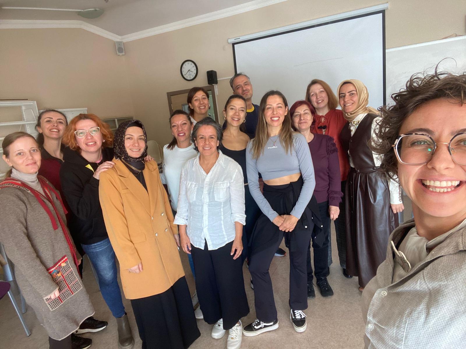 AYBU Yabancı Diller Yüksekokulu Öğretim Görevlilerine Yönelik Sağlıklı Yaşam Çalıştayı Düzenlendi