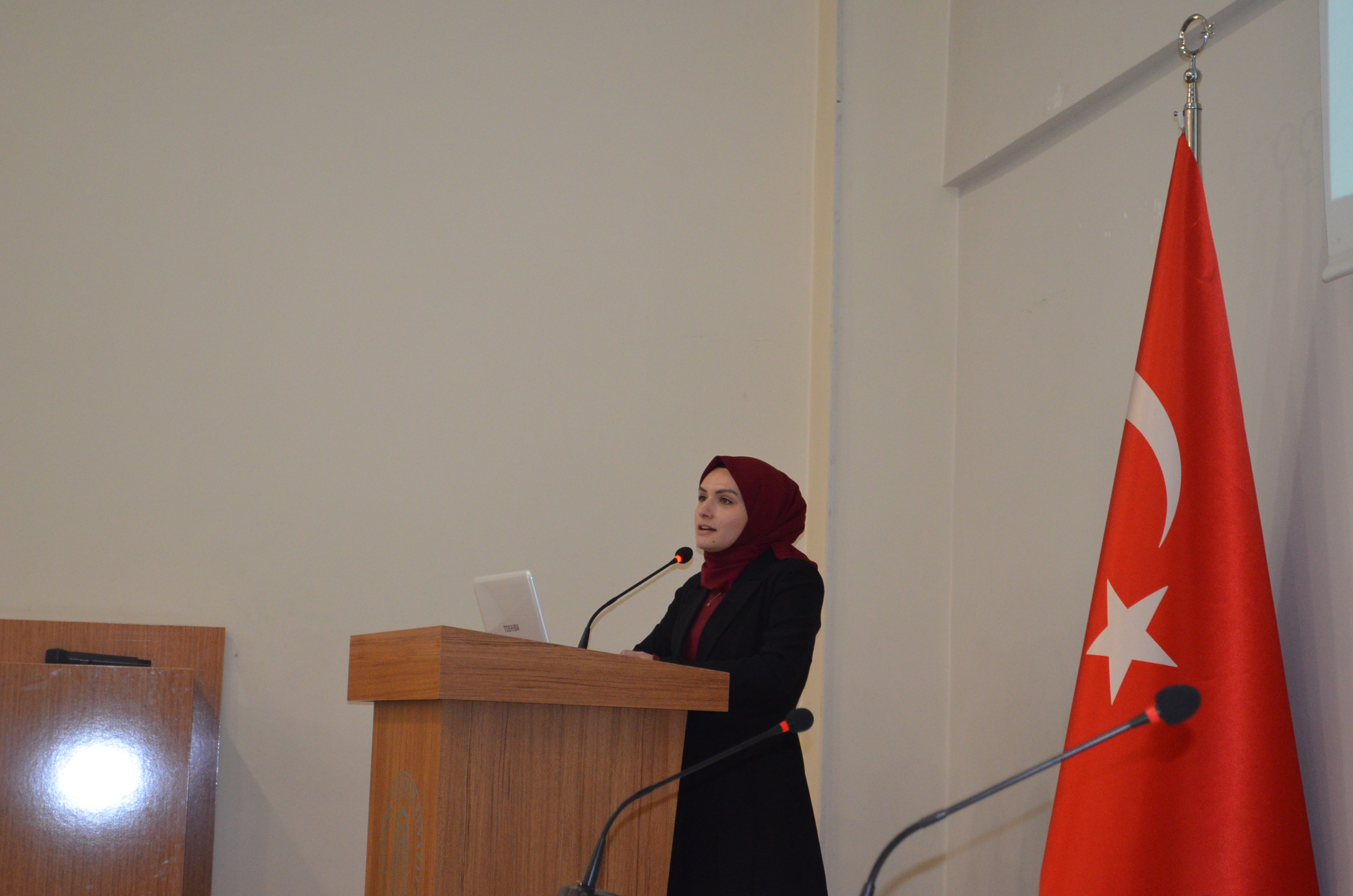 236. Wednesday Seminar: A presentation titled “Patents Based on the Standard” was made.