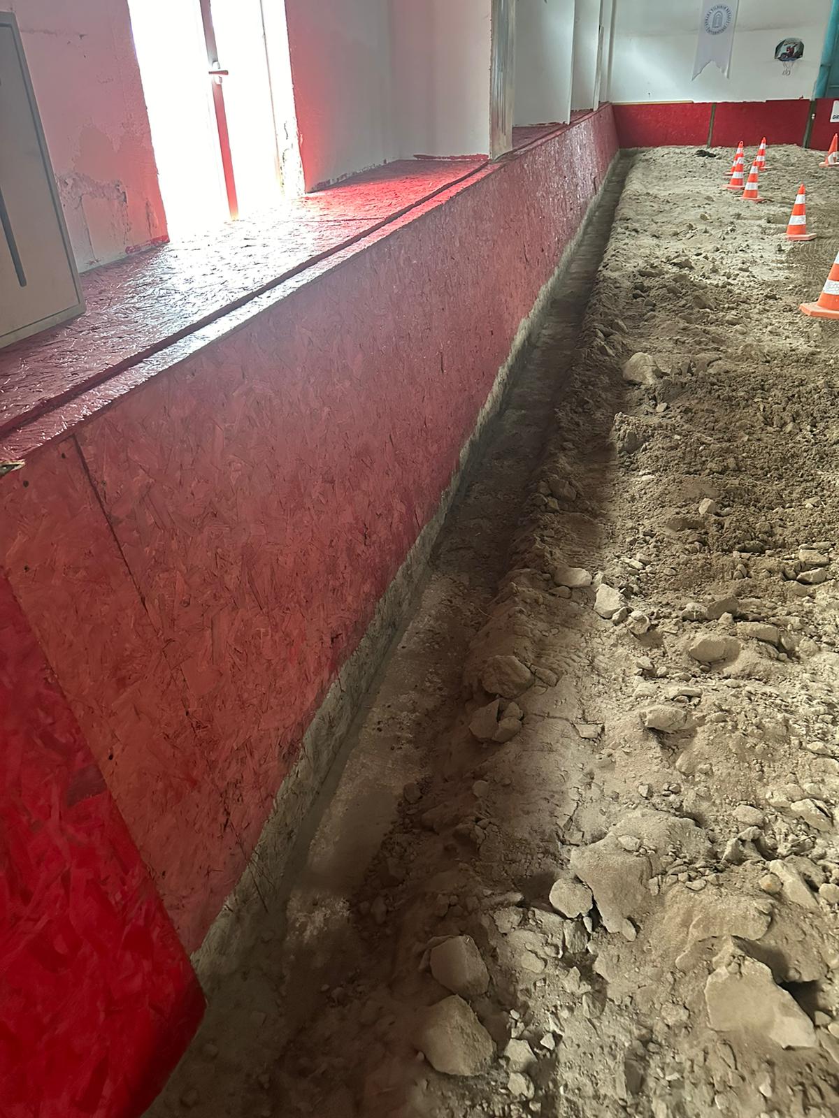 KAPALI MANEJ TEKMELİK TAHTALARININ TADİLATI TAMAMLANDI