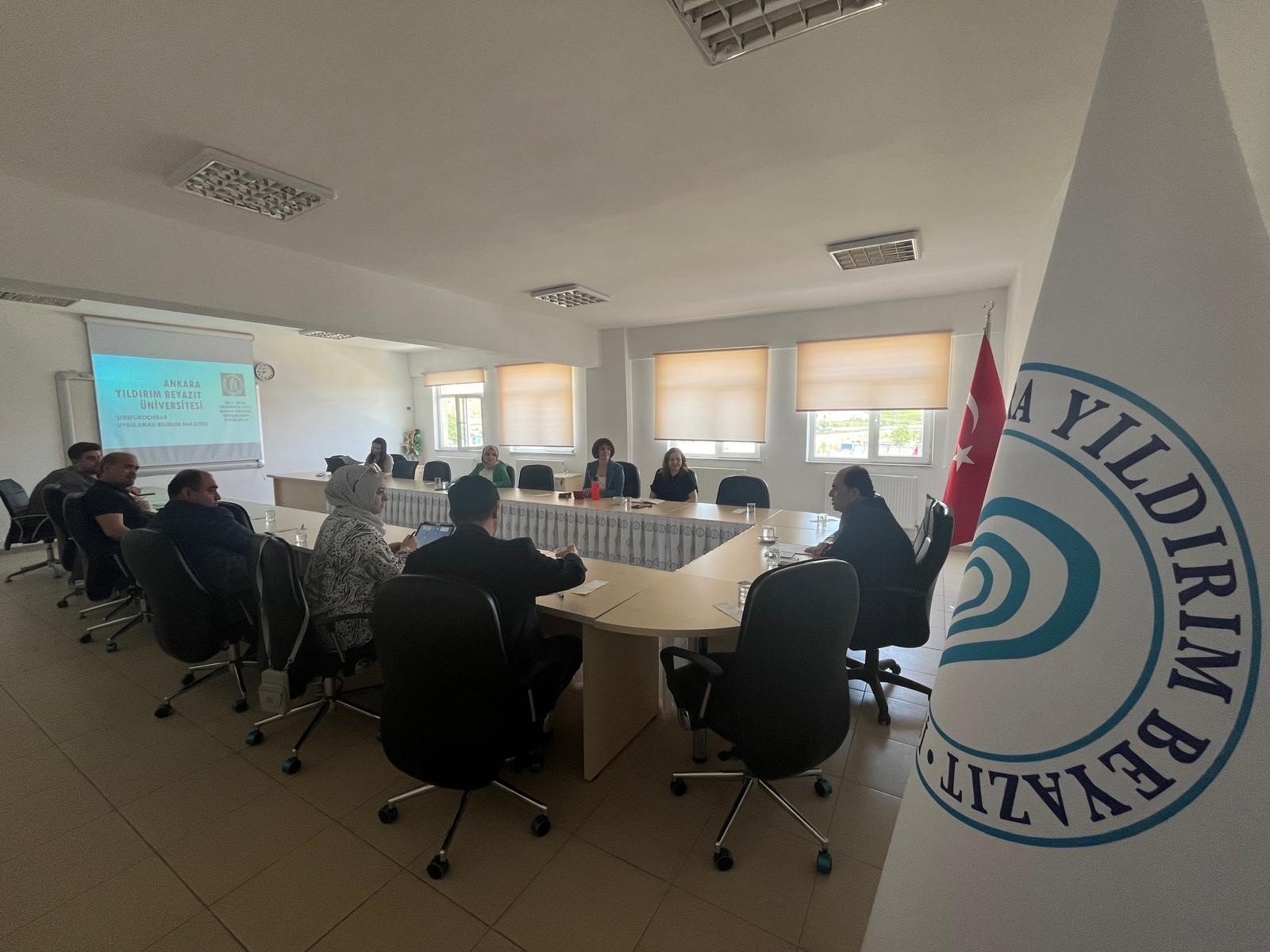 Fakültemizde 2023-2024 Eğitim Öğretim Yılı Bahar Dönemi Akademik Kurul Toplantısı Gerçekleştirildi.