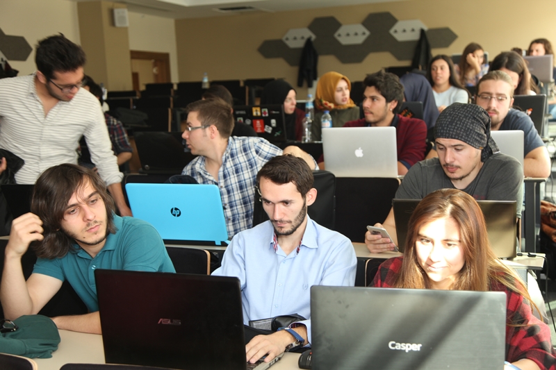 Üniversitemizde Pwnly Days Siber Güvenlik Eğitimleri Gerçekleştirildi