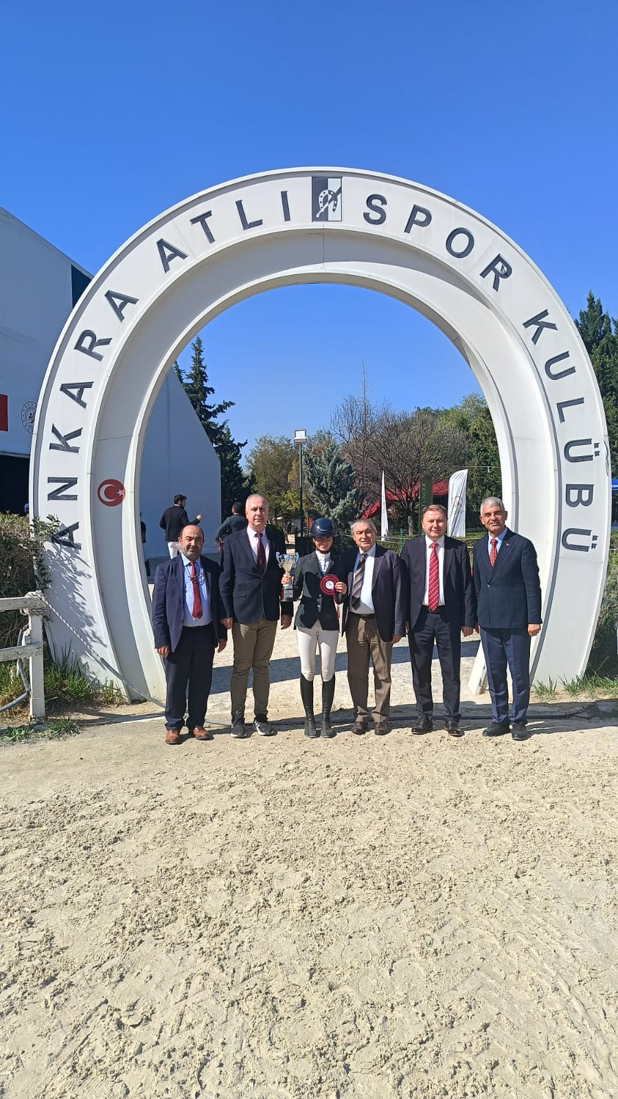 Türkiye Binicilik Federasyonu AYBÜ Kupası Düzenledi.