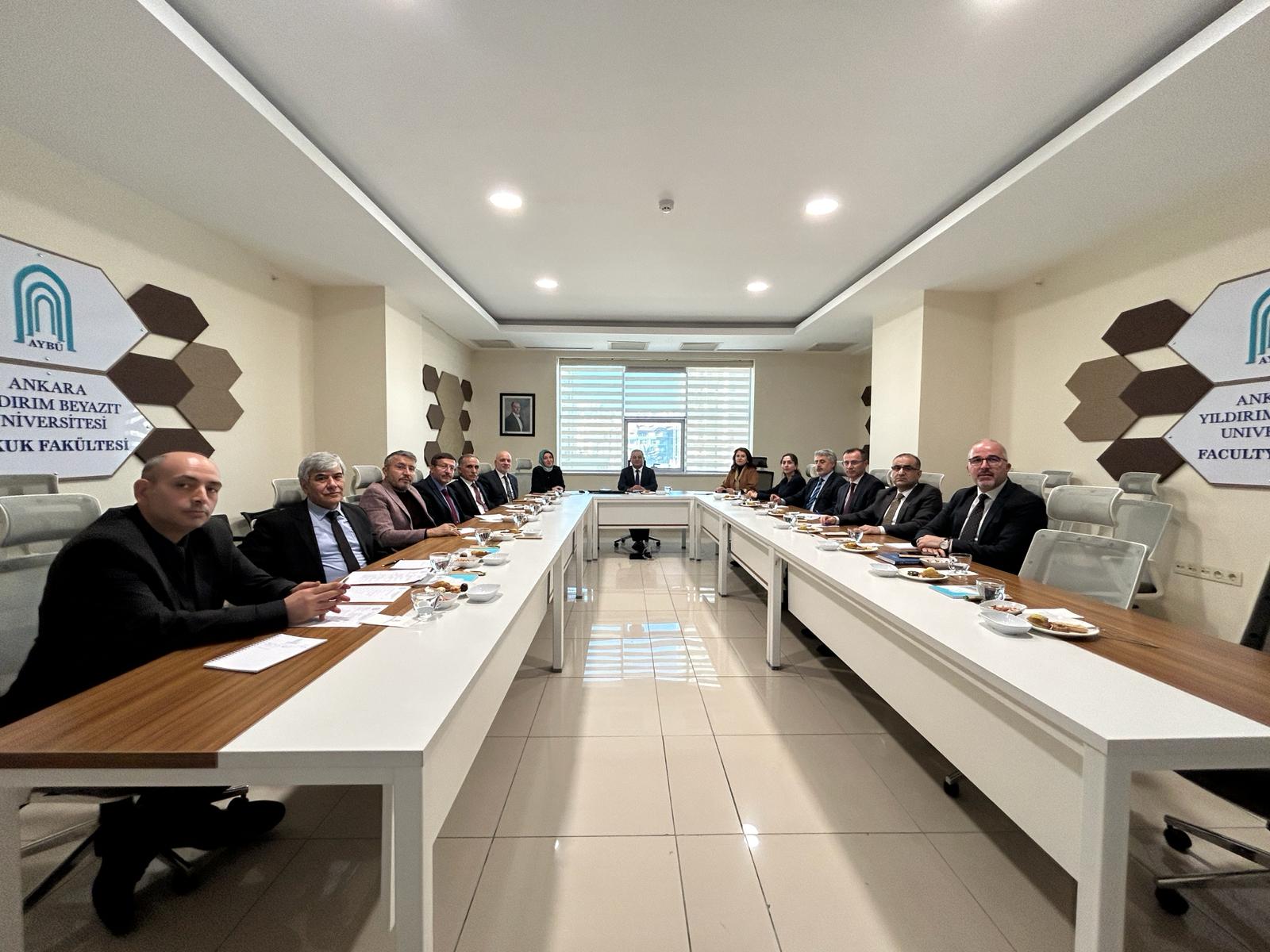 Hukuk Fakültesi Danışma Kurulu Toplantısı Yapıldı.