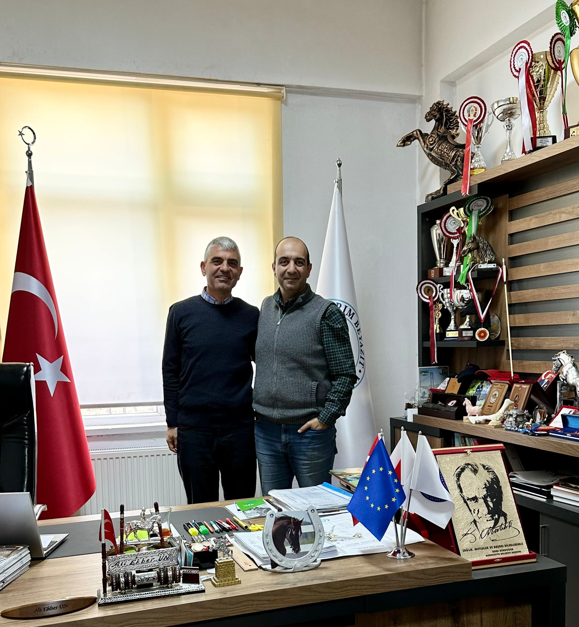 ANKARA ÜNİVERSİTESİ VETERİNER FAKÜLTESİ ANATOMİ BİLİM DALI SAYIN PROF.DR. ÇAĞDAŞ OTO HİPPOTERAPİ MERKEZİMİZDE