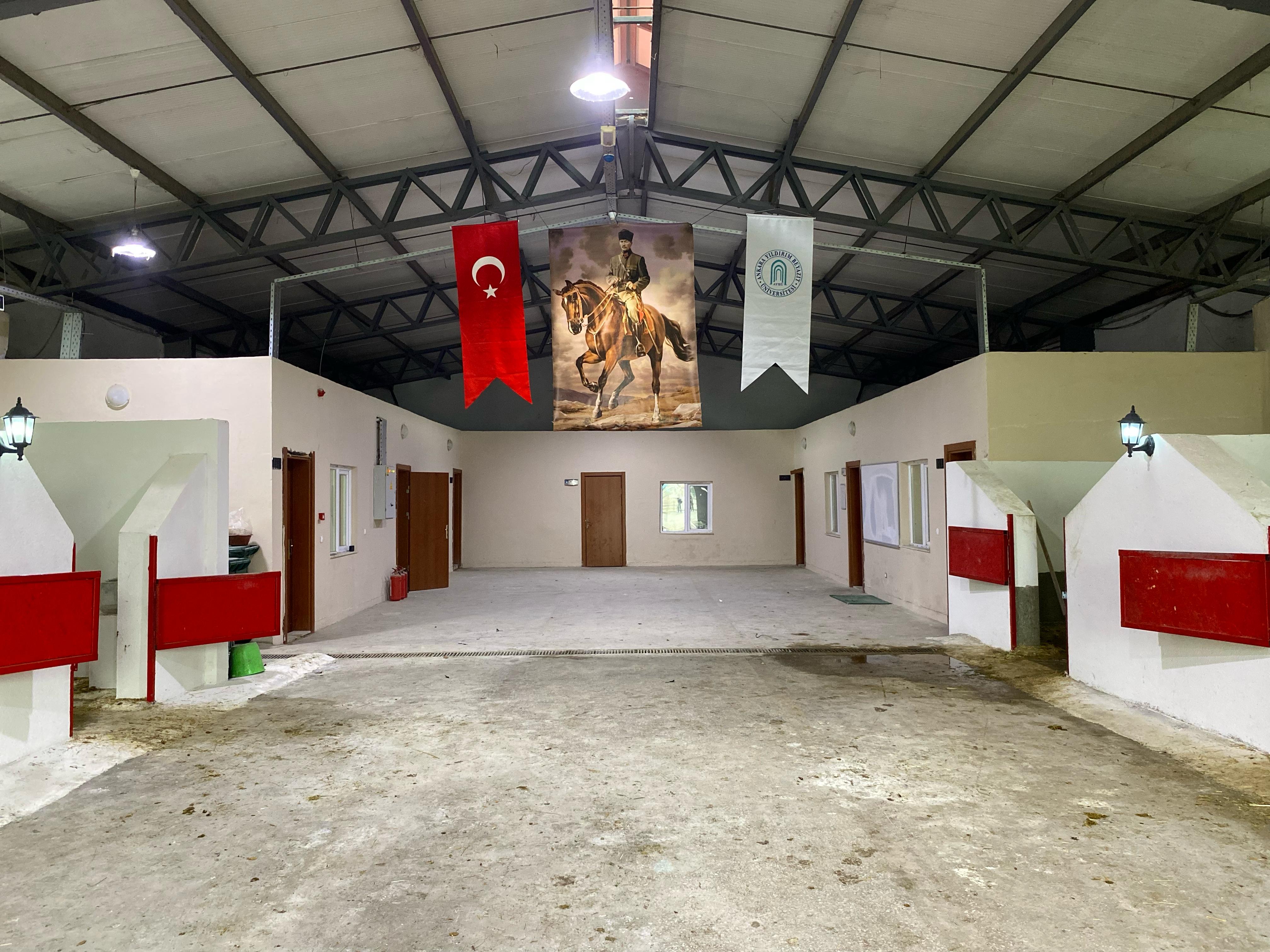 ATLARIMIZIN KALACAĞI YERLERİN İKİNCİ ETAP TADİLATI TAMAMLANDI.