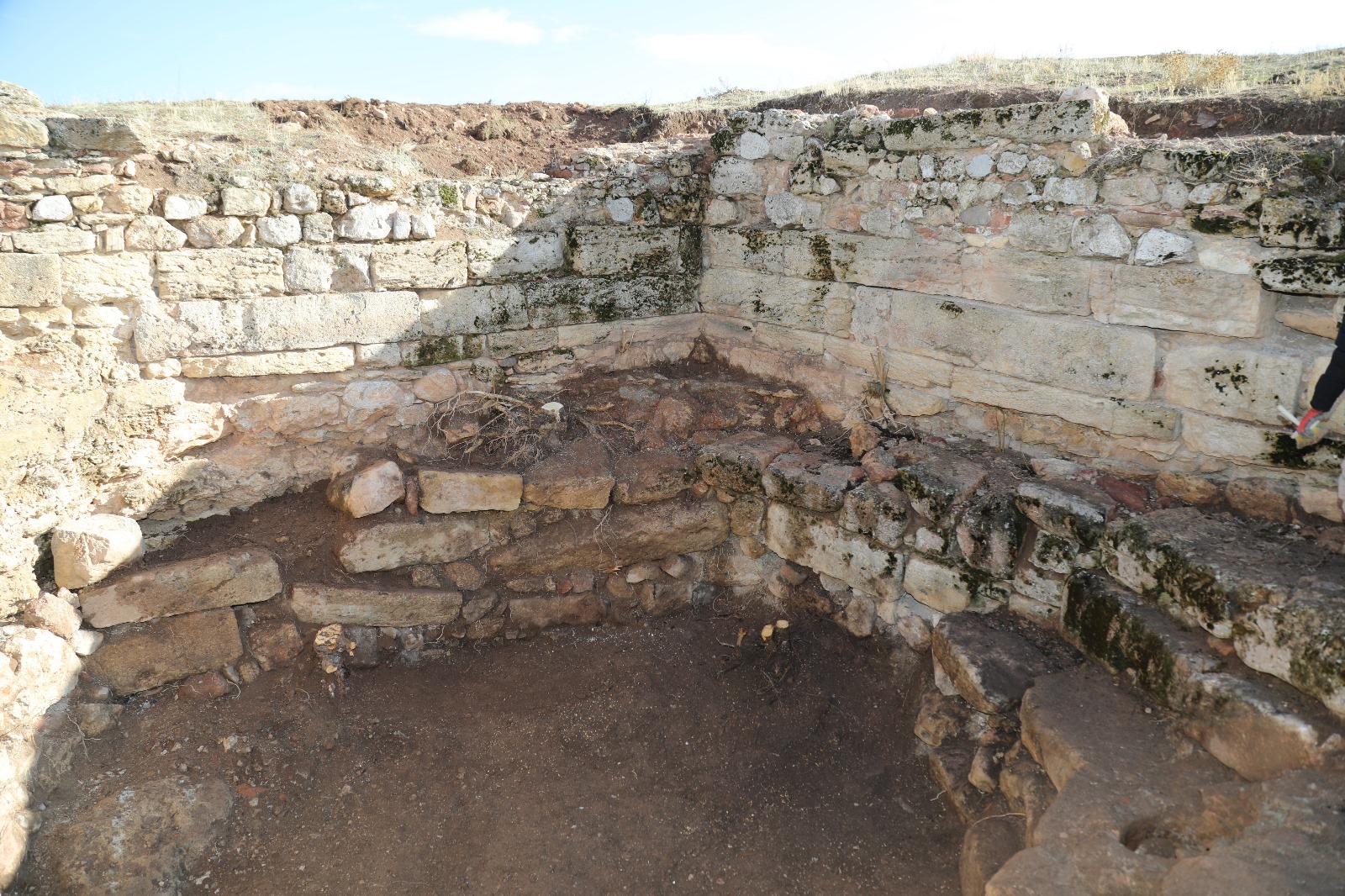 Melikşah Kaplıca Hamamı 2024 Kazı ve Temizlik  Çalışmaları