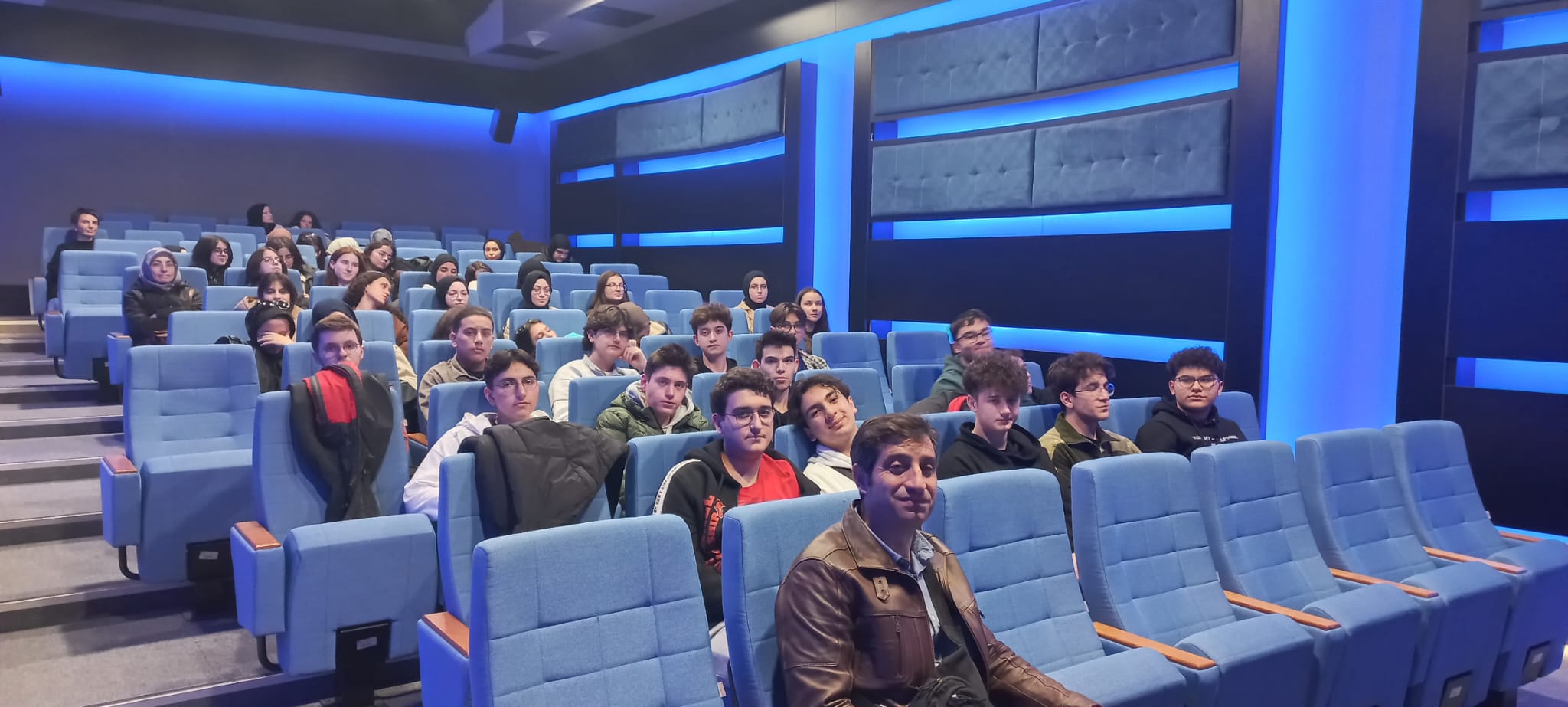 04 Mart 2024 tarihinde, Türk Telekom Anadolu İmam Hatip Lisesi öğrencileri tarafından fakültemize ziyaret gerçekleştirilmiştir. 