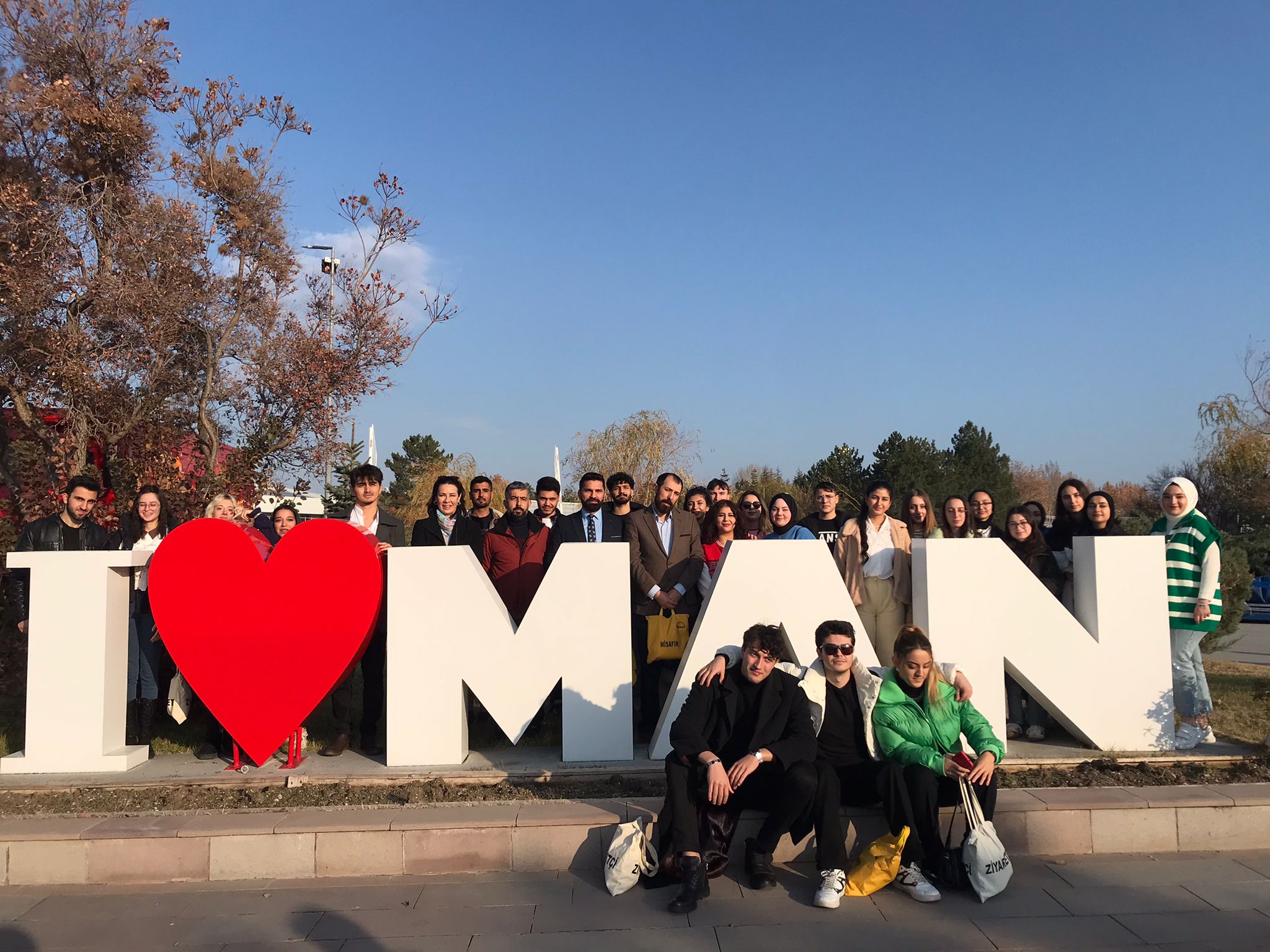 Halkla İlişkiler ve Tanıtım Programı Öğrencileri Man Firması Ankara Tesisini Ziyaret Etti