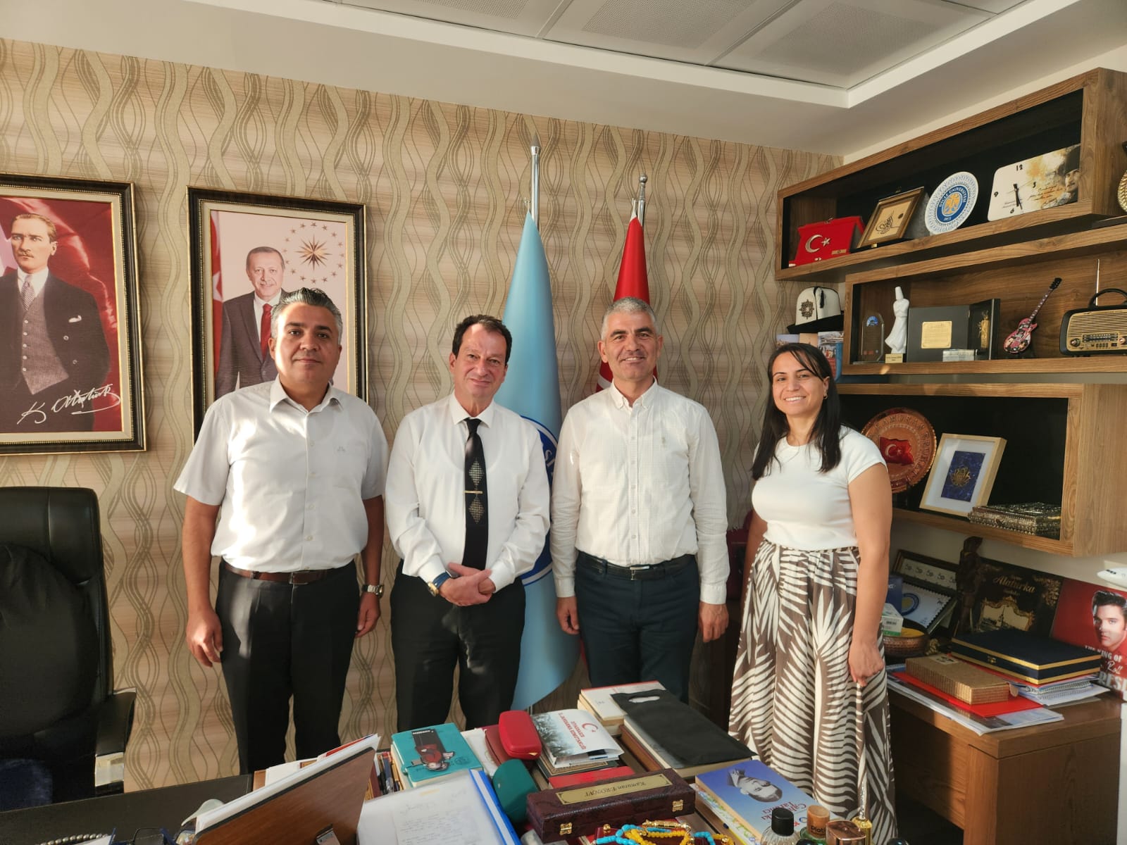 Ankara Yıldırım Beyazıt Üniversitesi Hippoterapi Uygulama ve Araştırma Merkezi Müdürü Öğr.Gör.Ali Ekber ÜN, Rektörümüz Prof.Dr.Kamuran Eronat'ı Makamında Ziyaret Etti