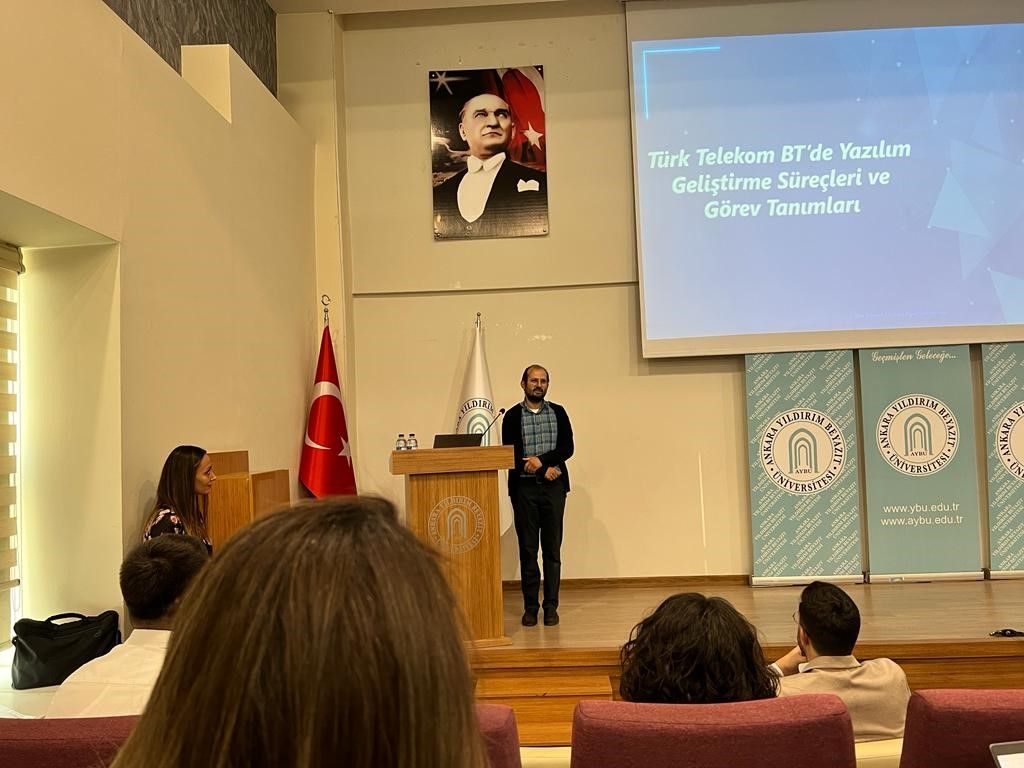 Türk Telekom BT'de Yazılım Geliştirme Süreçleri ve Görev Tanımları Semineri Gerçekleştirildi