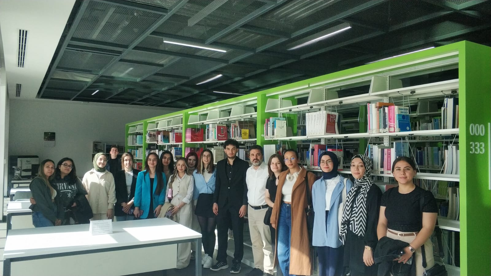 Bilgi Topluluğu Söğütözü-Beştepe Kütüphanesi ziyareti