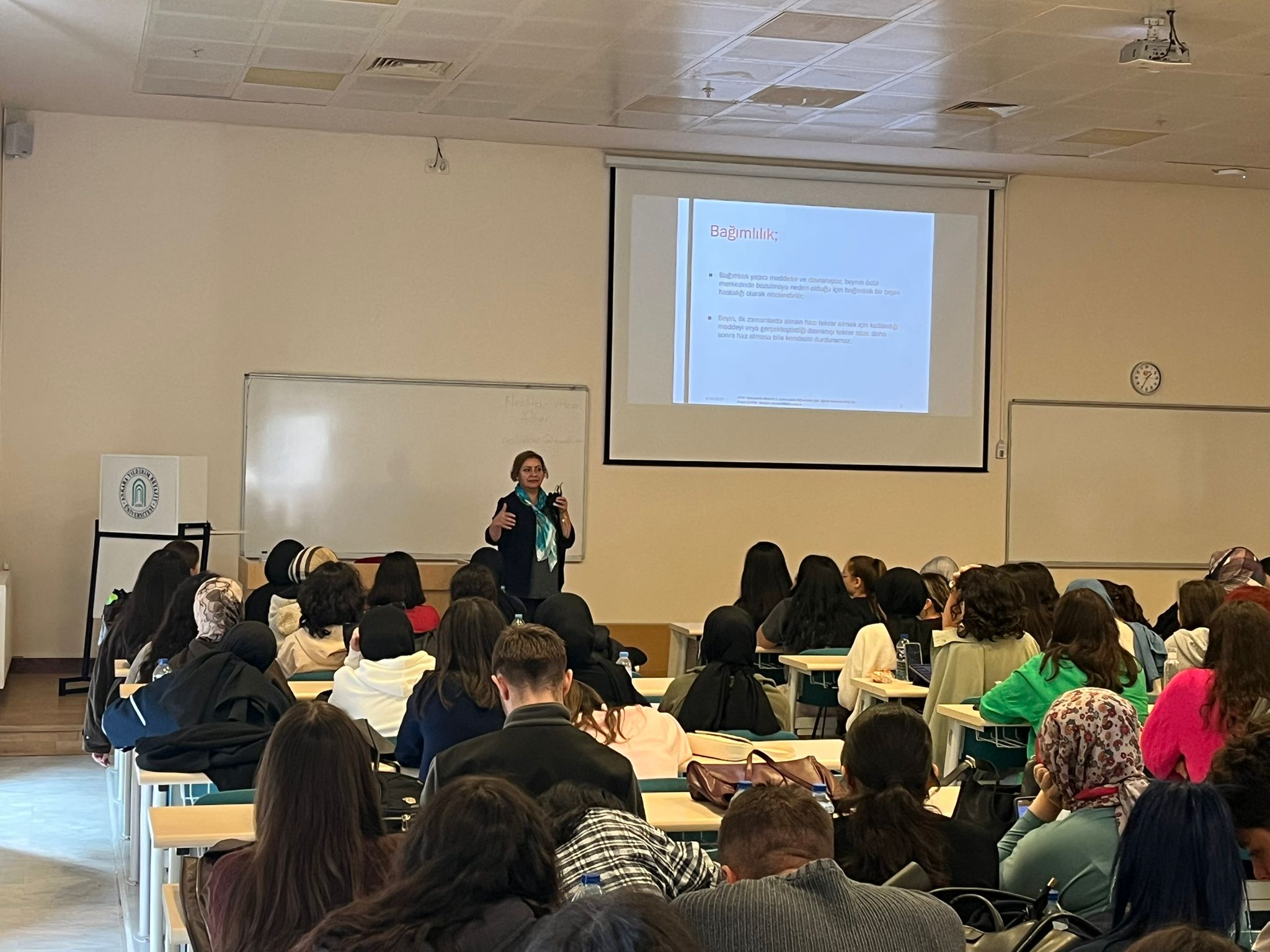 BÖLÜMÜMÜZDE BAĞIMLILIKLA MÜCADELE EĞİTİMİ GERÇEKLEŞTİRİLMİŞTİR. 